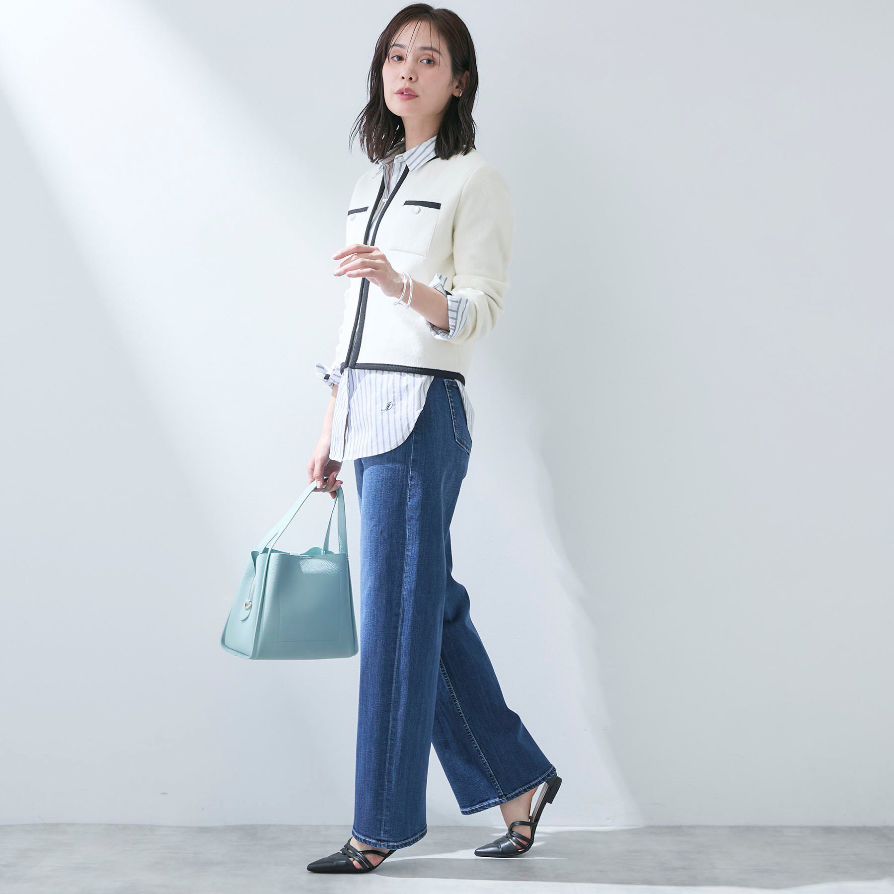 INDIVI「【春の新色登場！褒められデニム】ワイドストレート デニムパンツ」|デニム|