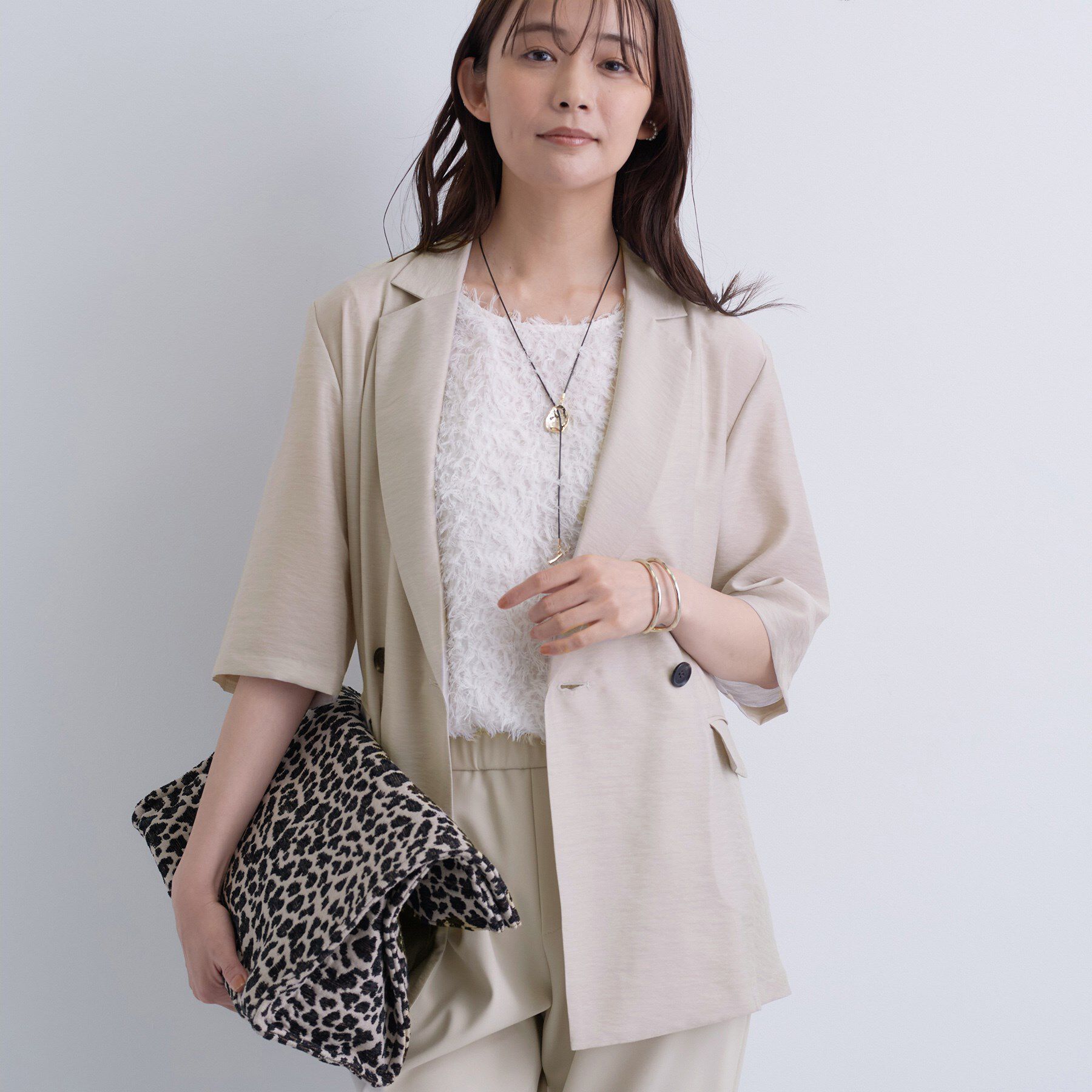 INDIVI「ライトダブルジャケット」|テーラードジャケット|グレージュ(050)