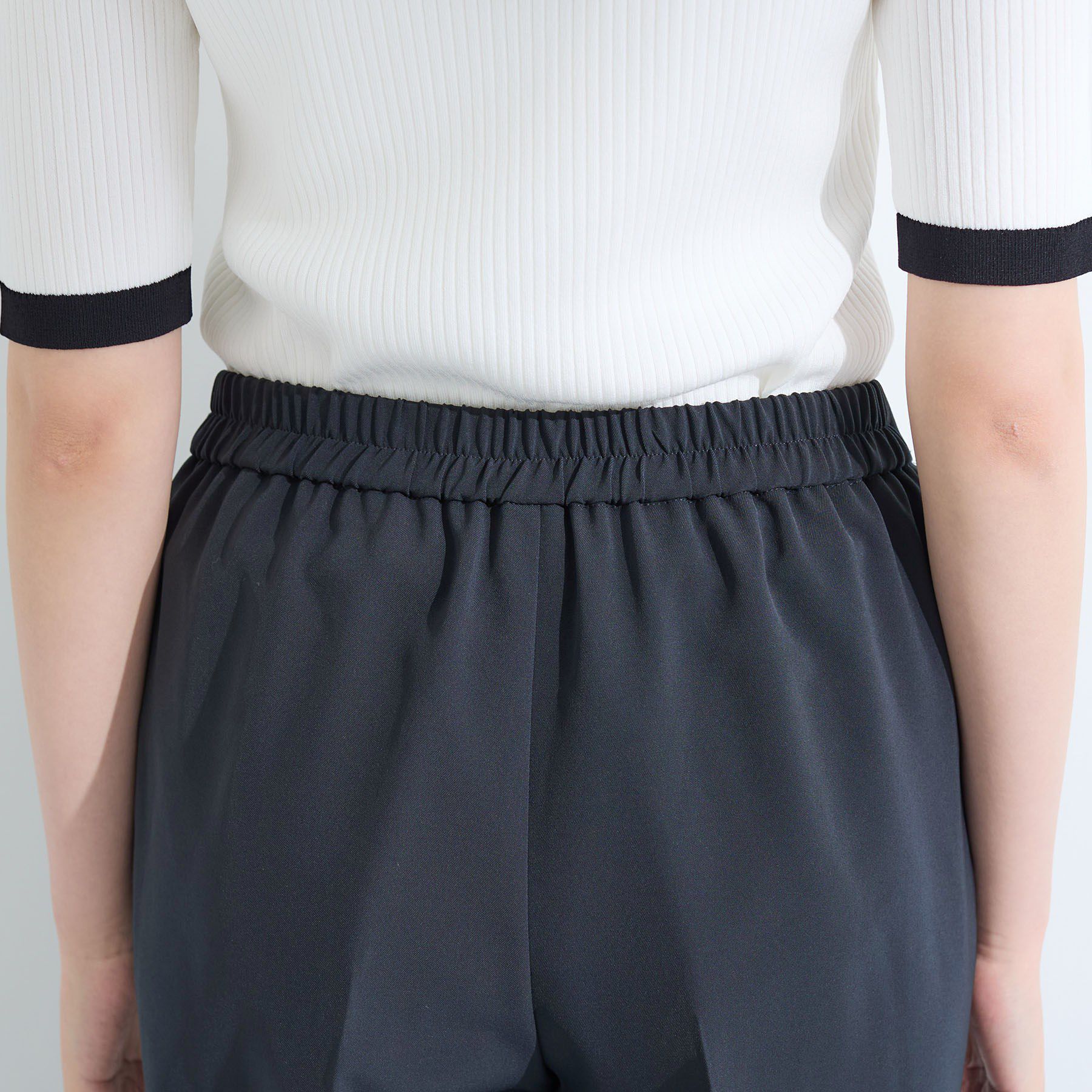 INDIVI「【洗える／UVケア】ストレッチ タックテーパードパンツ」|スーツ|