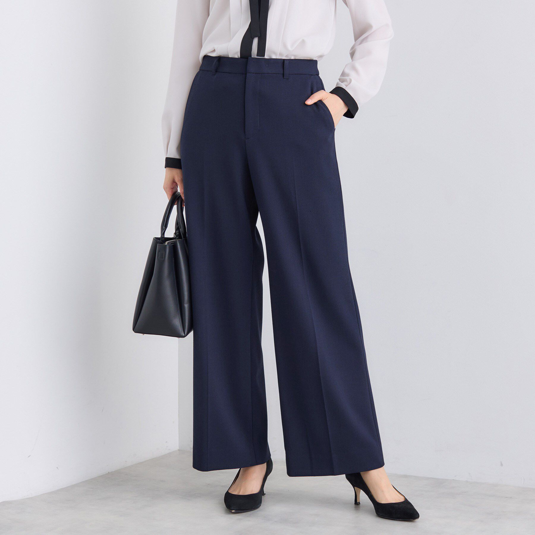 INDIVI「【日本製／通勤スーツ】プレシャスドビー ワイドパンツ」|スーツ|ネイビー(094)