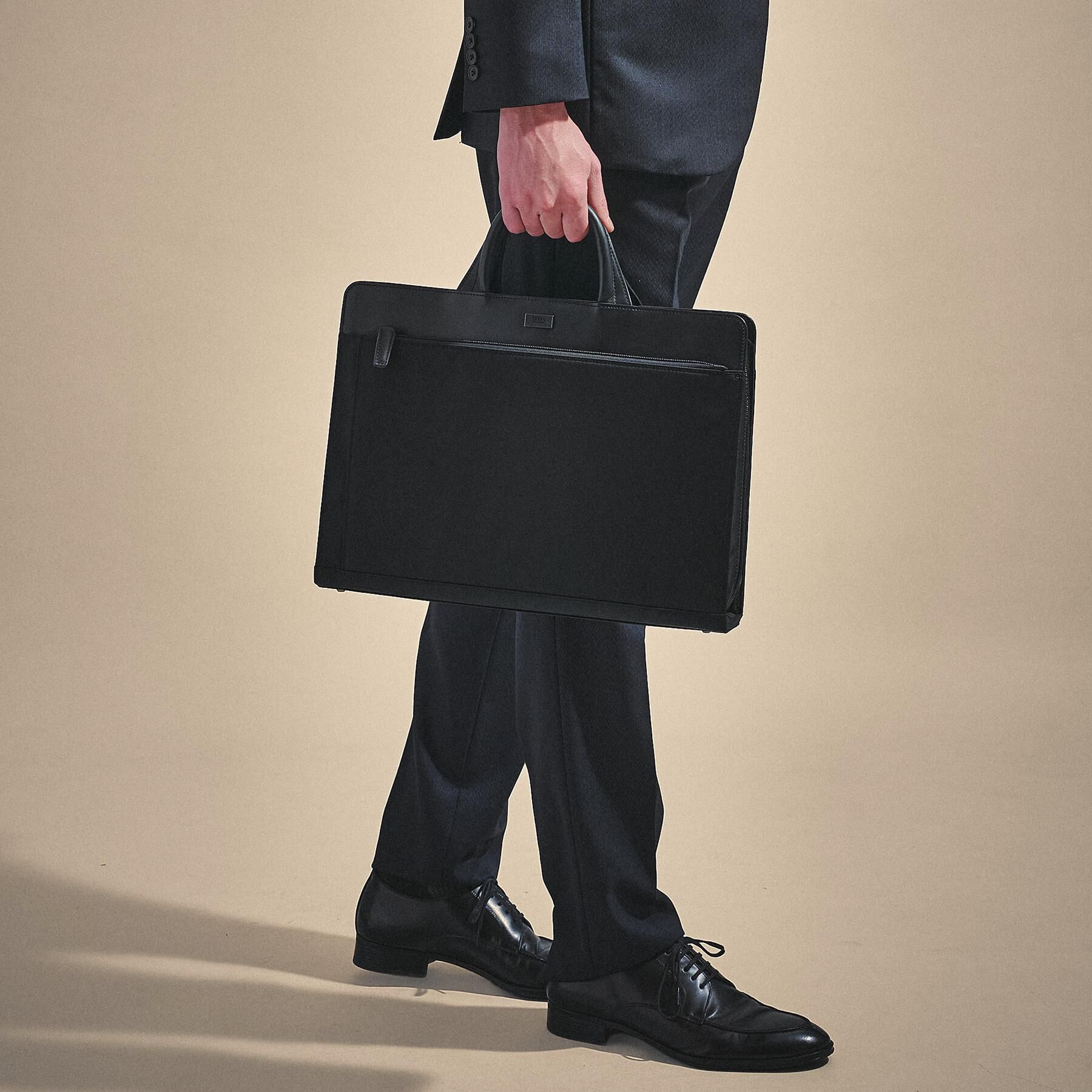 TAKEO KIKUCHI「ベーシックビジネスブリーフ」|ビジネスバッグ|