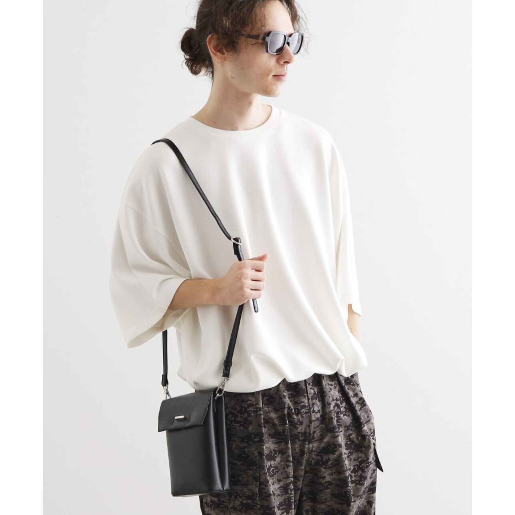 tk.TAKEO KIKUCHI「コンパクトミニショルダー」|ショルダー・メッセンジャー|