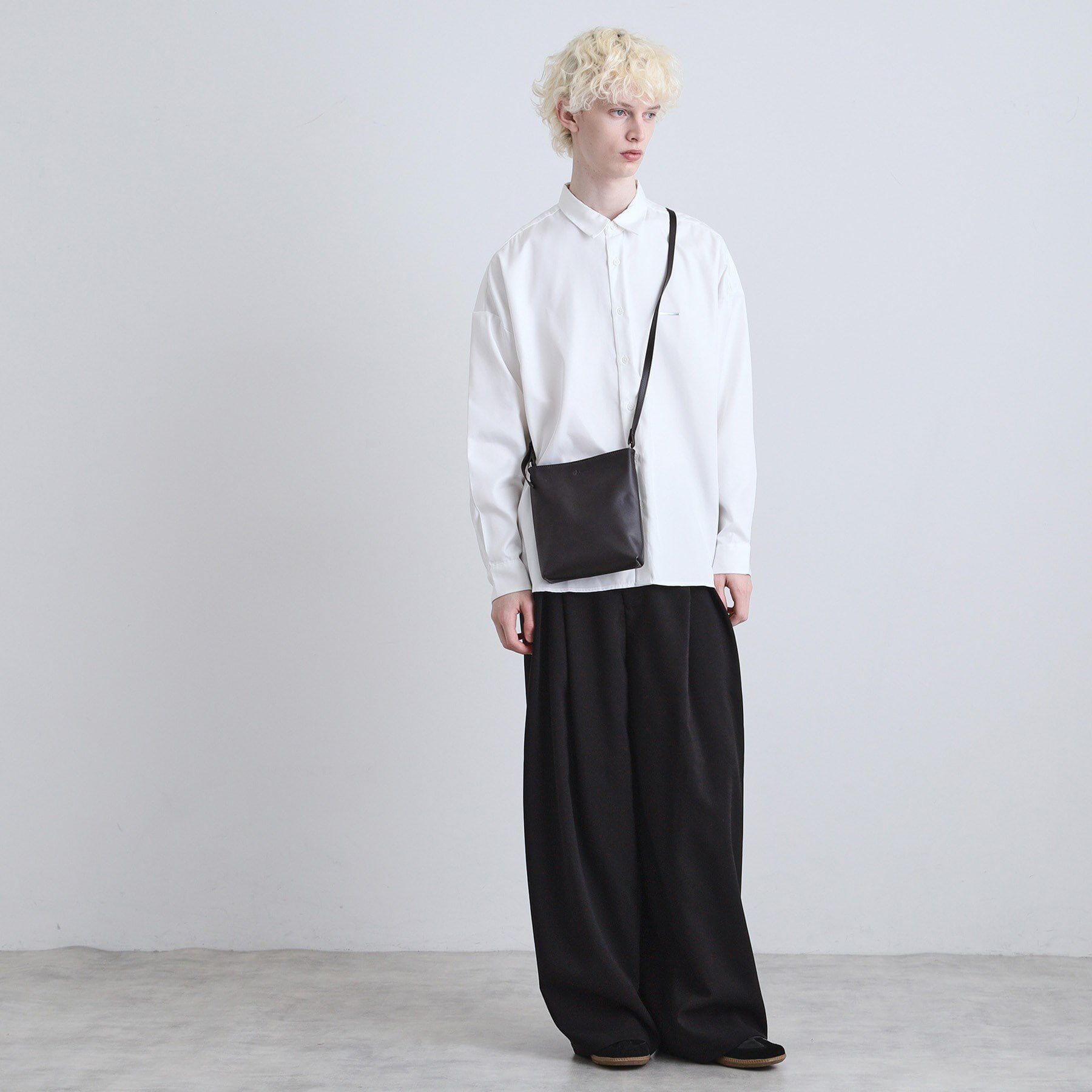 tk.TAKEO KIKUCHI「【WEB限定】リアルレザーショルダーポーチ」|ショルダー・メッセンジャー|