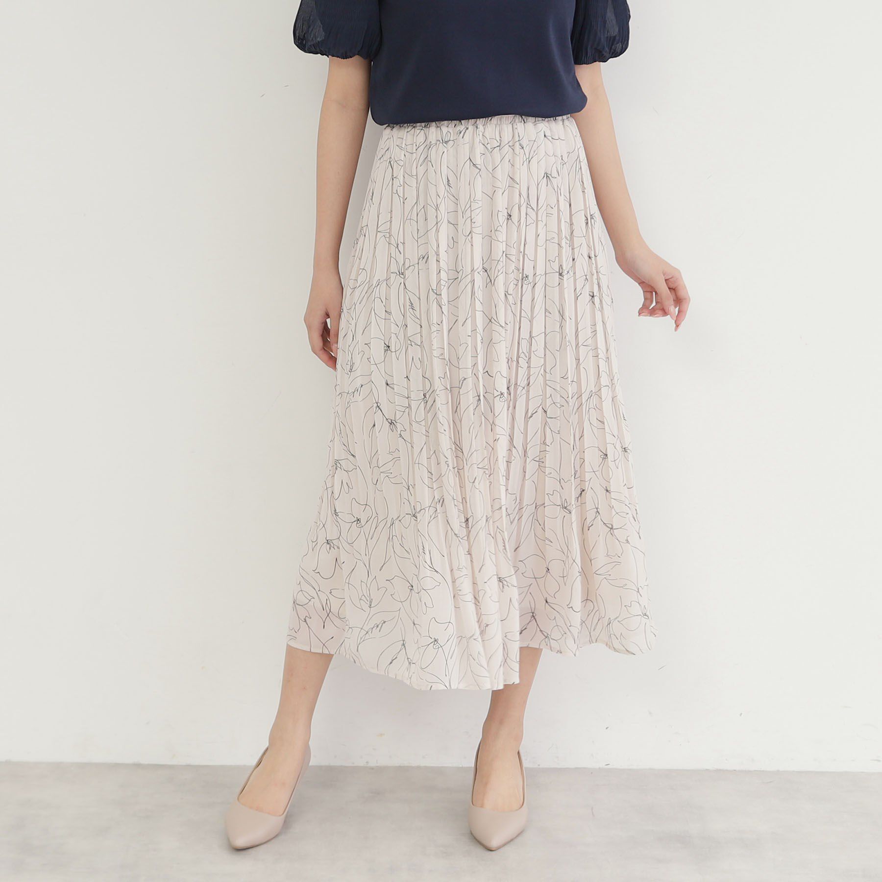 index「《新色追加》着丈が選べる！プリーツフレアスカート【イージーケア／防シワ／洗濯機洗い可】」|スカート|アイボリー花柄(10