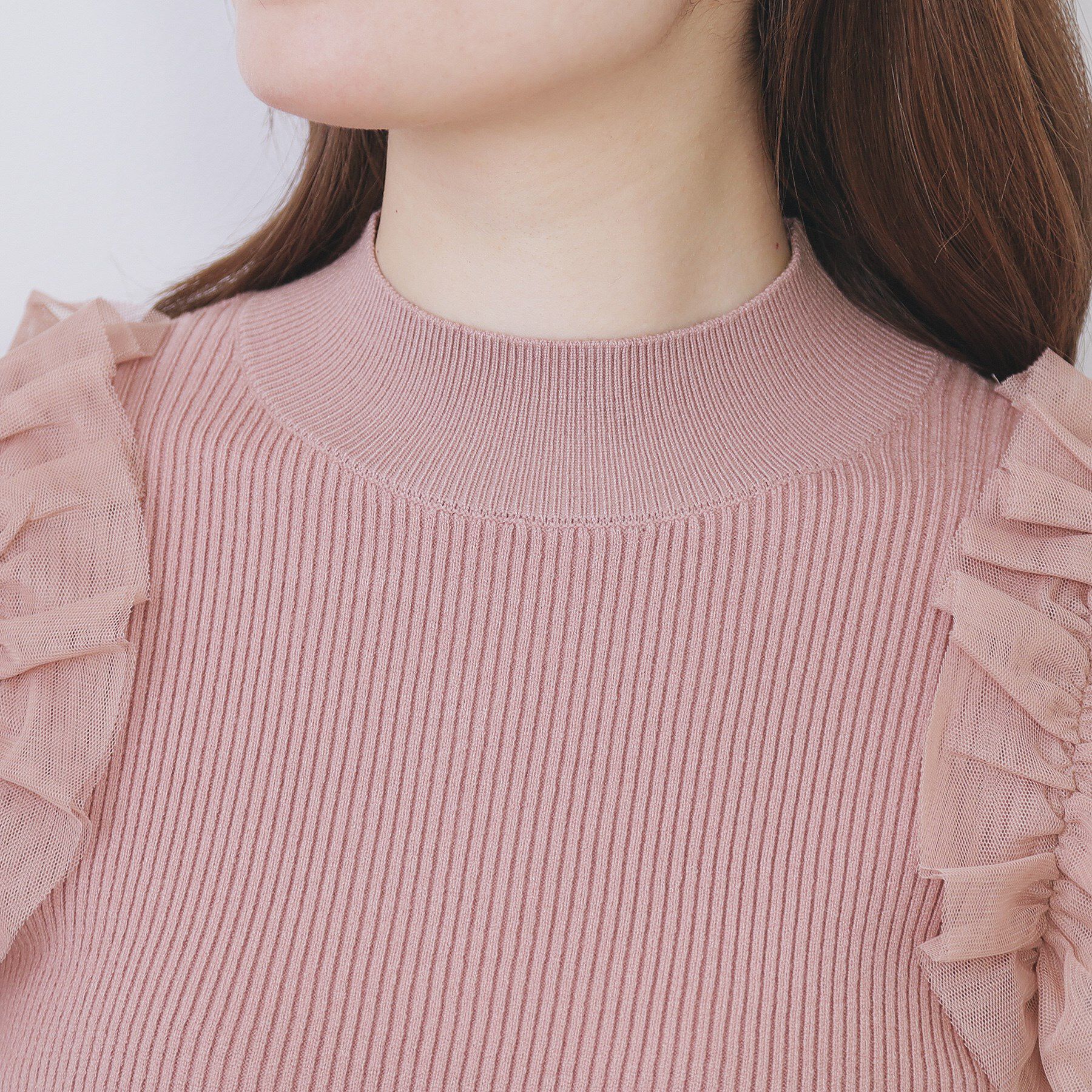 index「ショルダーチュールフリルハイネックニット【洗濯機OK/抗ピル】」|ニット・セーター|