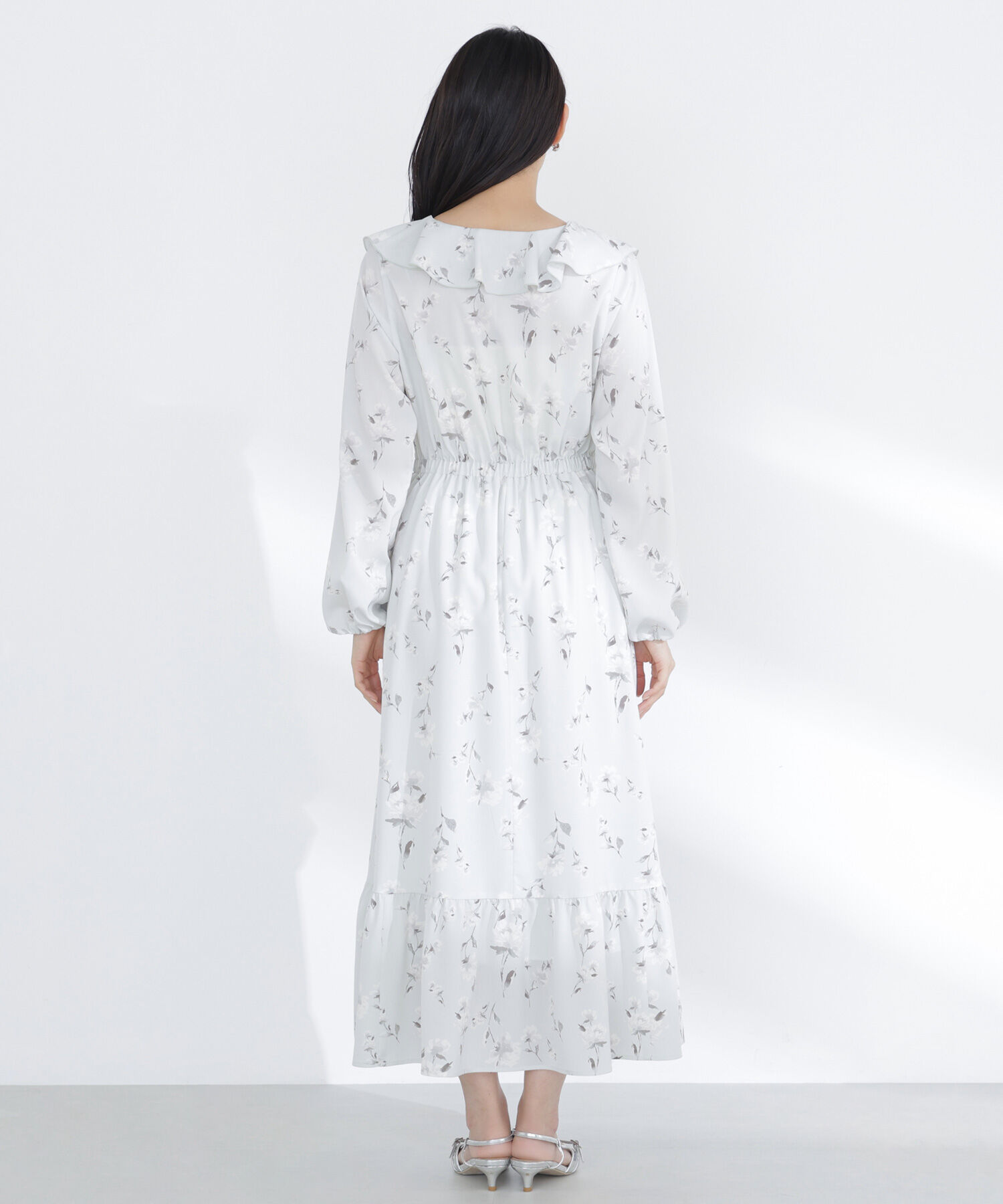  「ラッフルフラワープリントワンピース」|ワンピース|