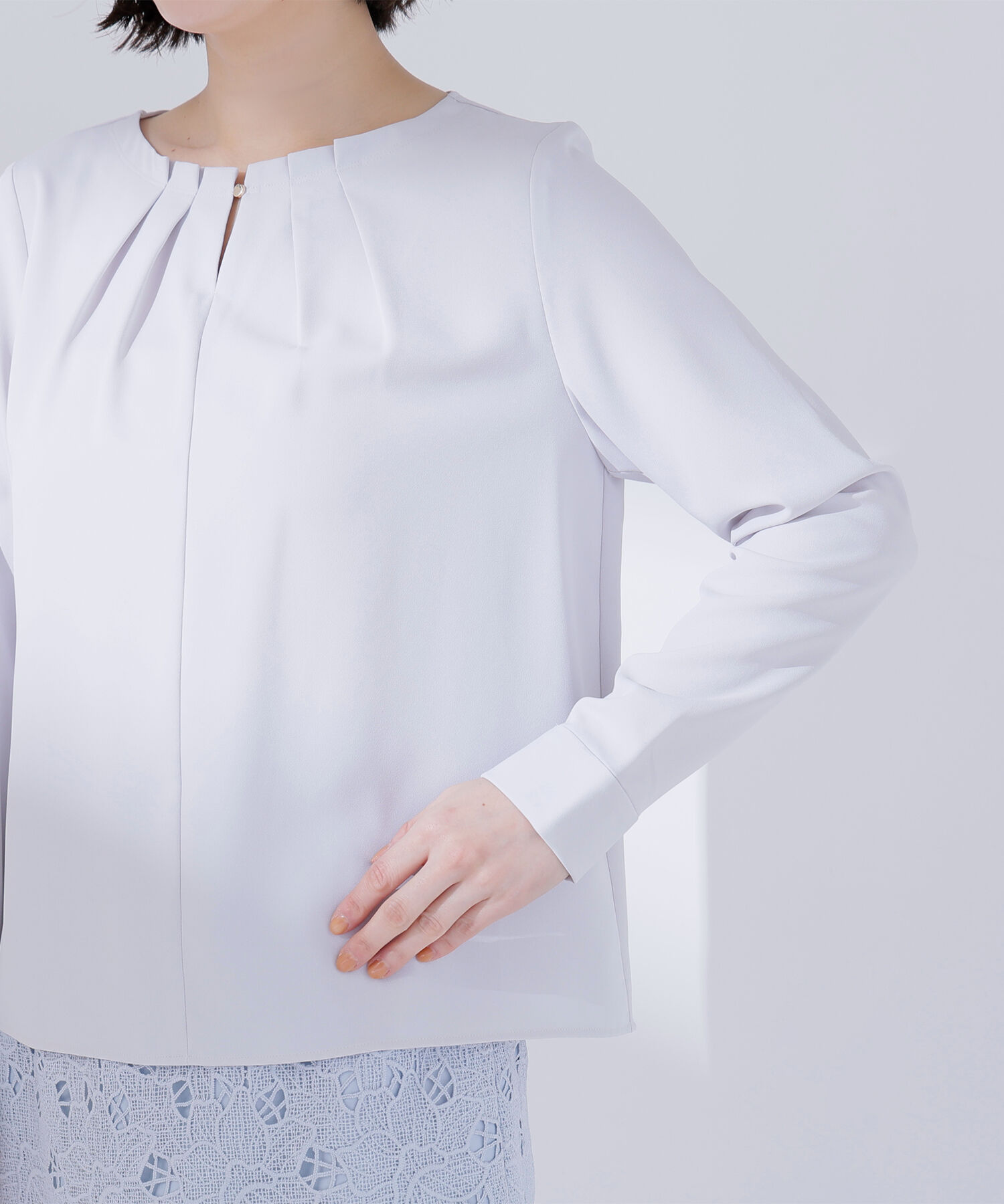  「ネックタックブラウス」|シャツ・ブラウス|