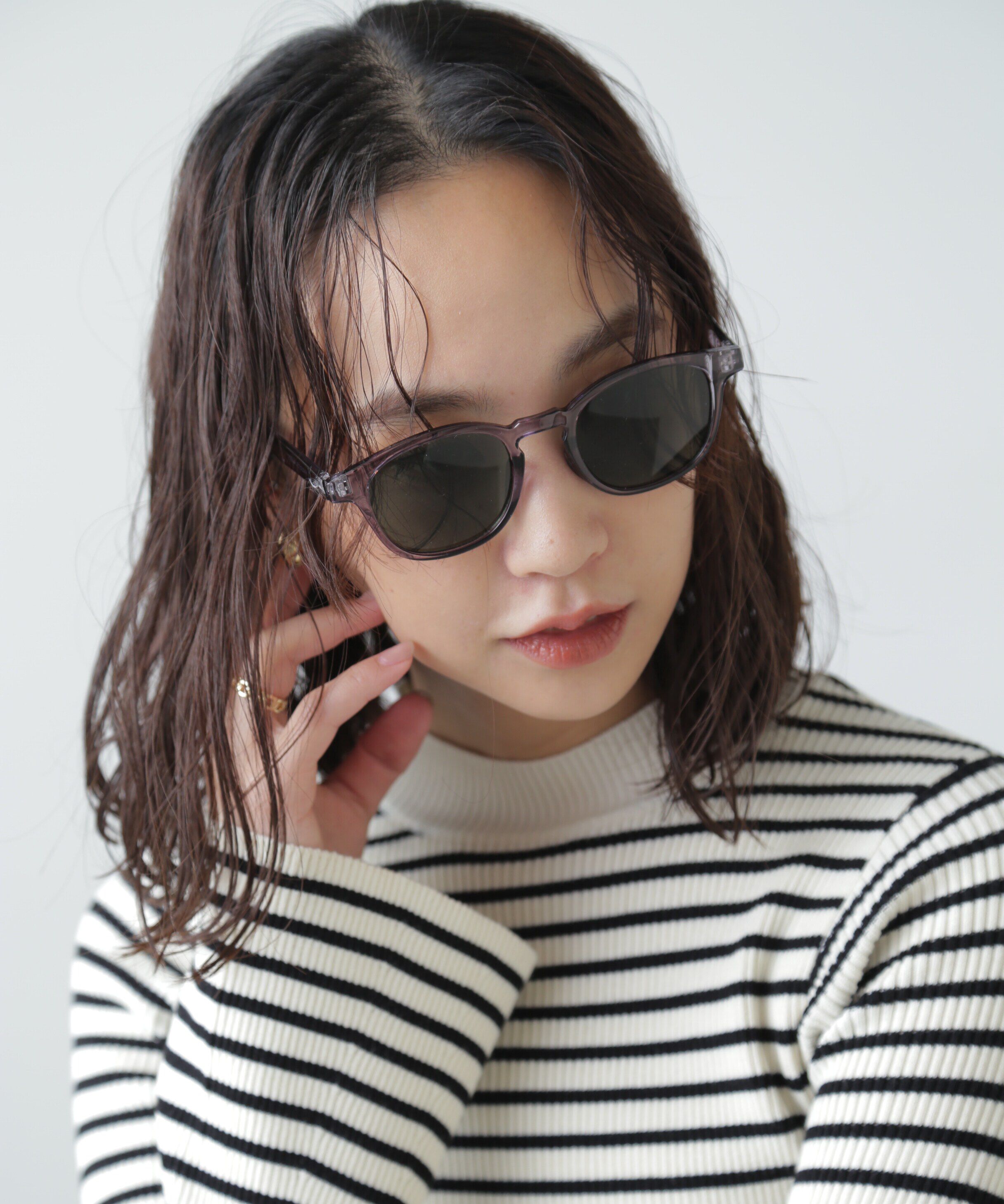  「クリアリムサングラス」|ハンカチ|ブラック