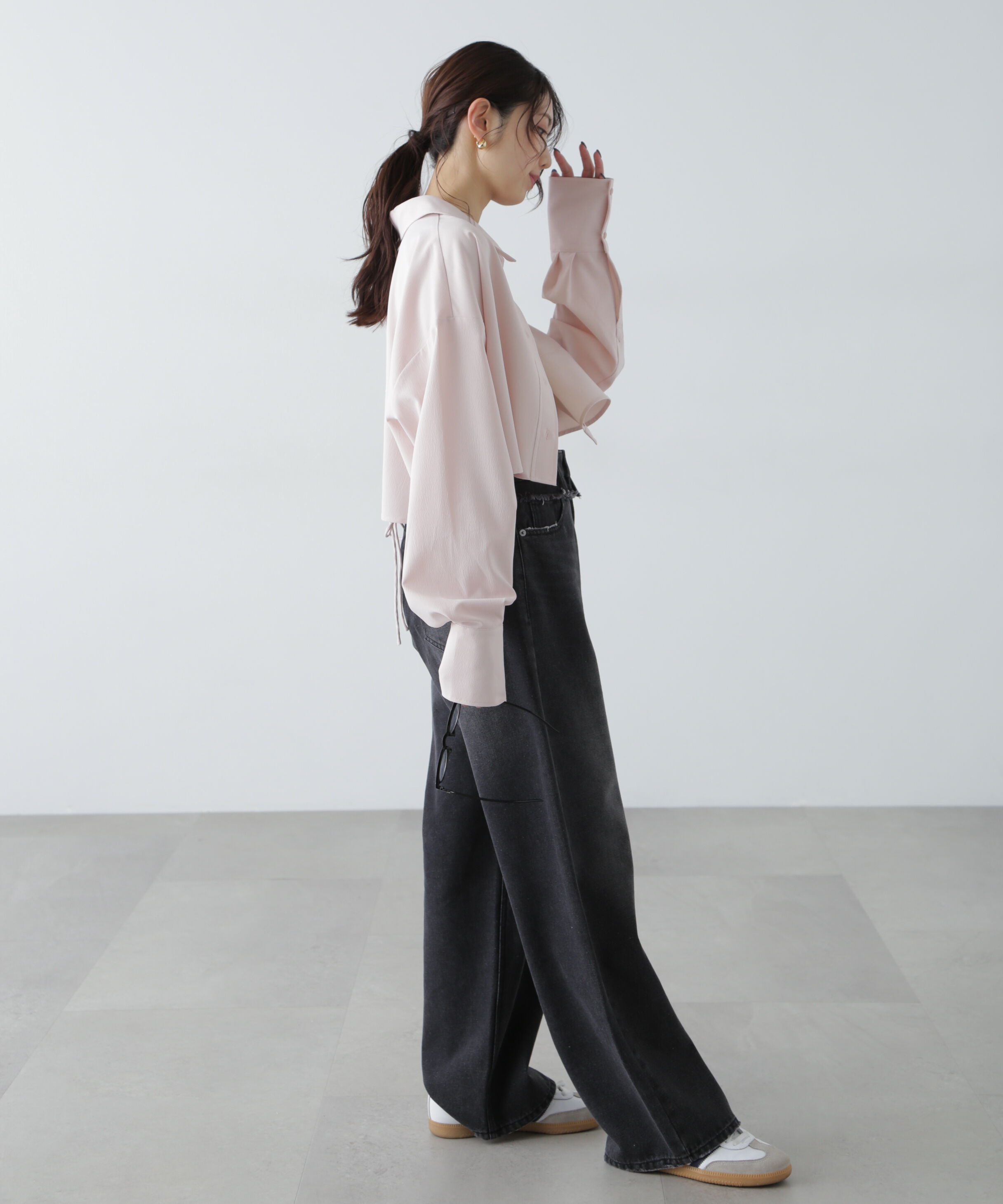  「バックレースアップショート丈シャツ」|シャツ・ブラウス|