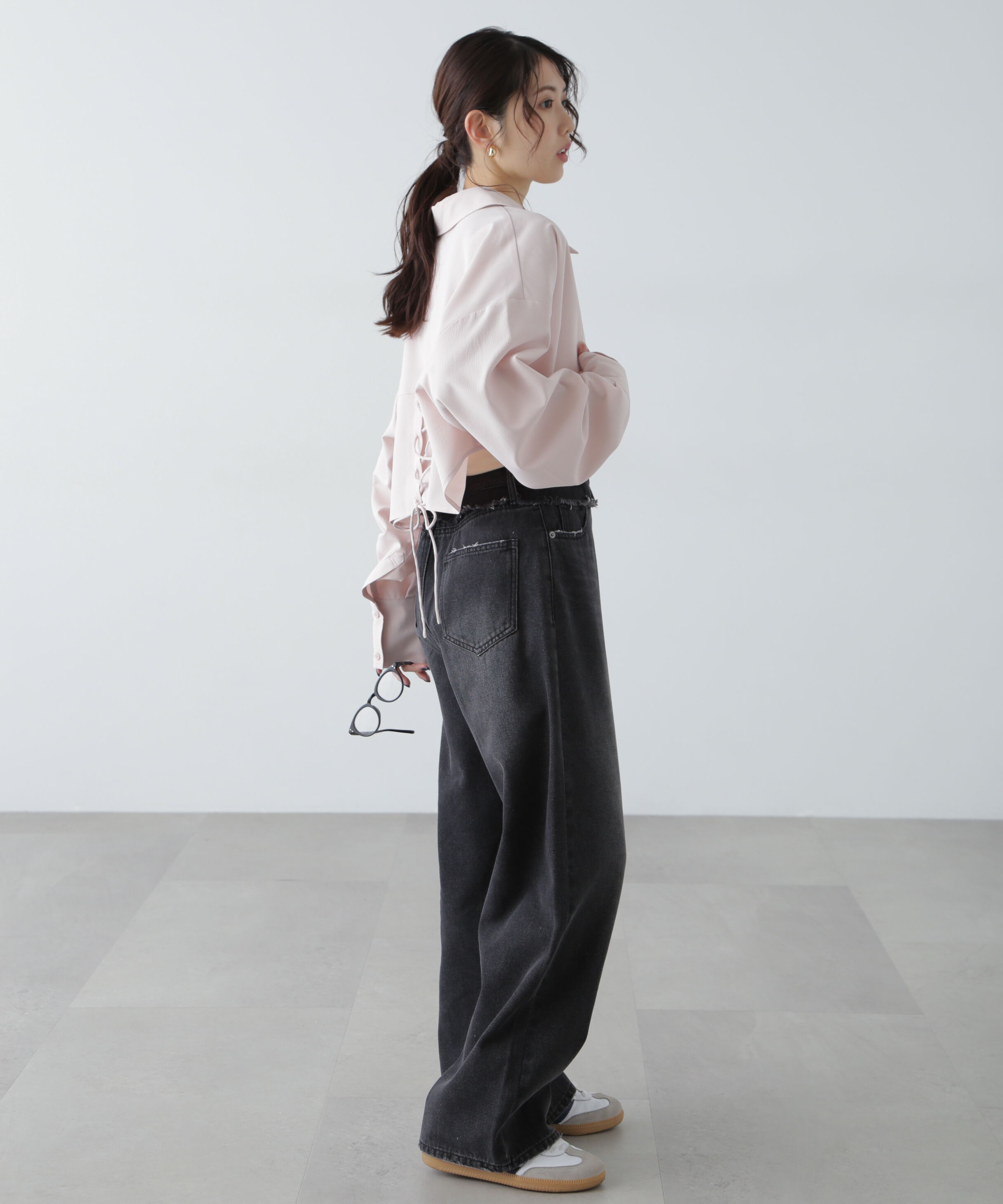  「バックレースアップショート丈シャツ」|シャツ・ブラウス|