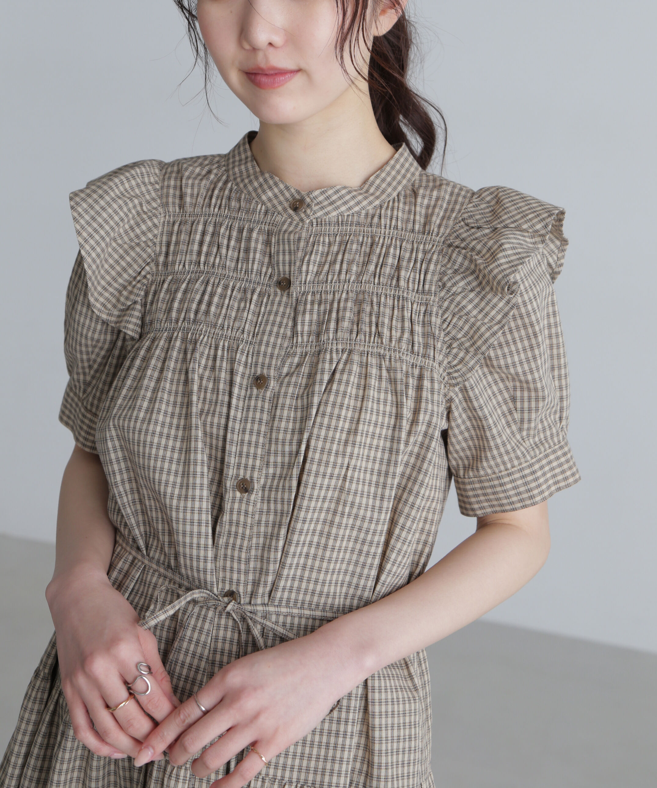  「ミニチェック肩フリルティアードミニワンピース」|ワンピース|