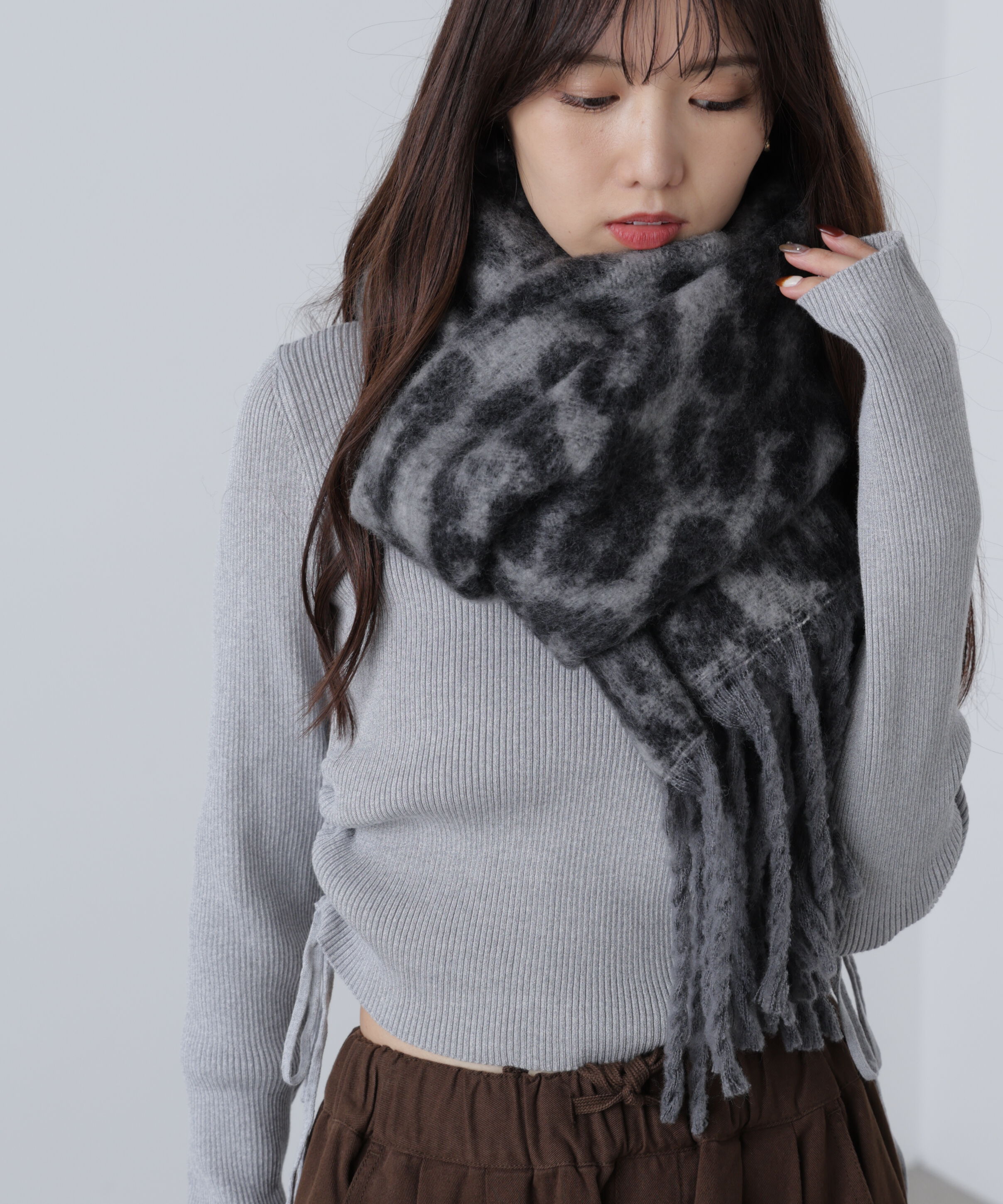  「ヒョウ柄大判ストール」|ソックス|グレーヒョウ