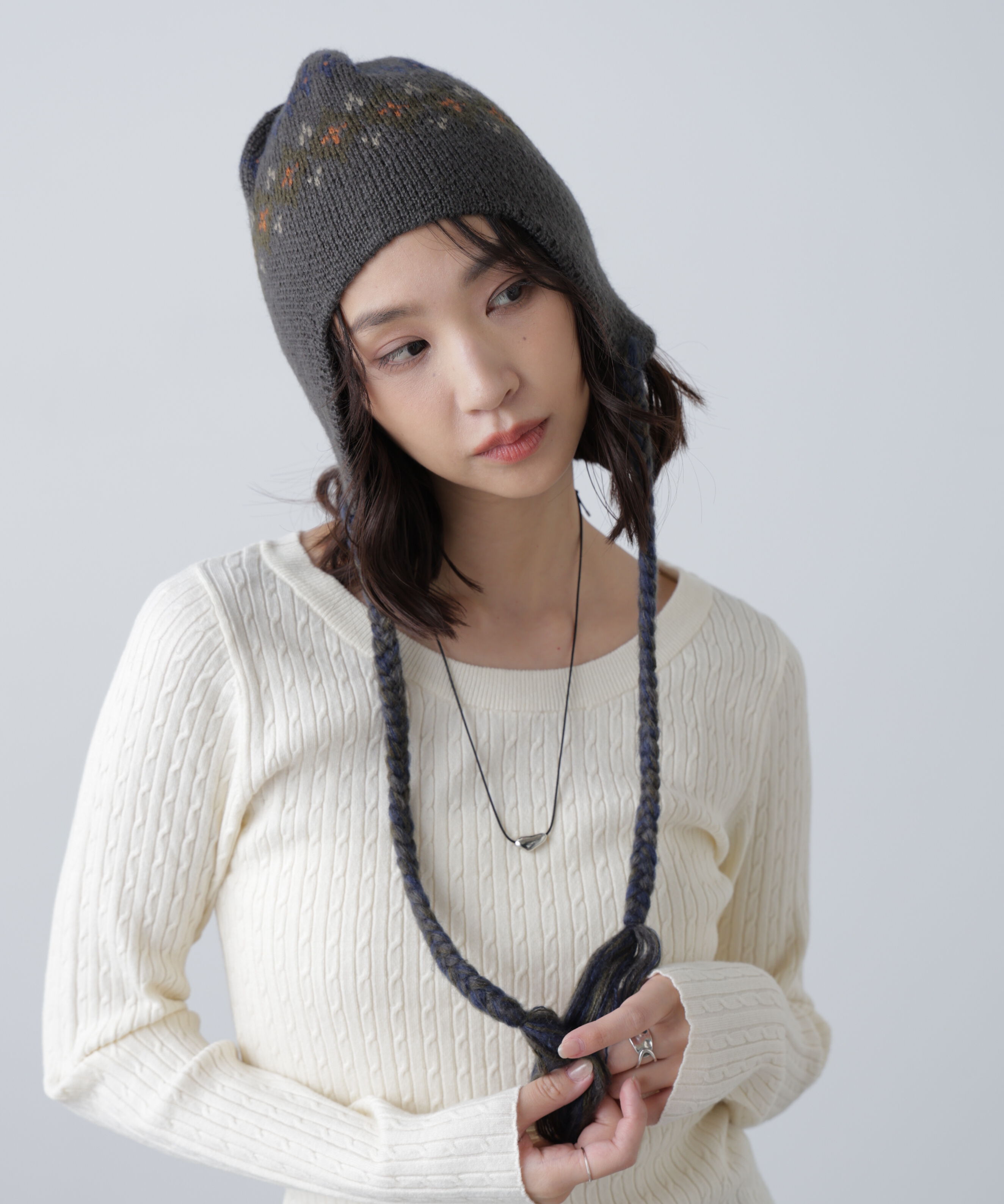  「ノルディック柄イヤーニット帽」|ソックス|チャコール1