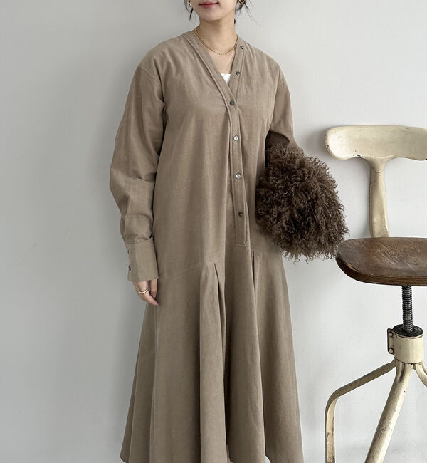 Doux archives「コーデュロイカラーレスワンピース」|ワンピース|BEIGE