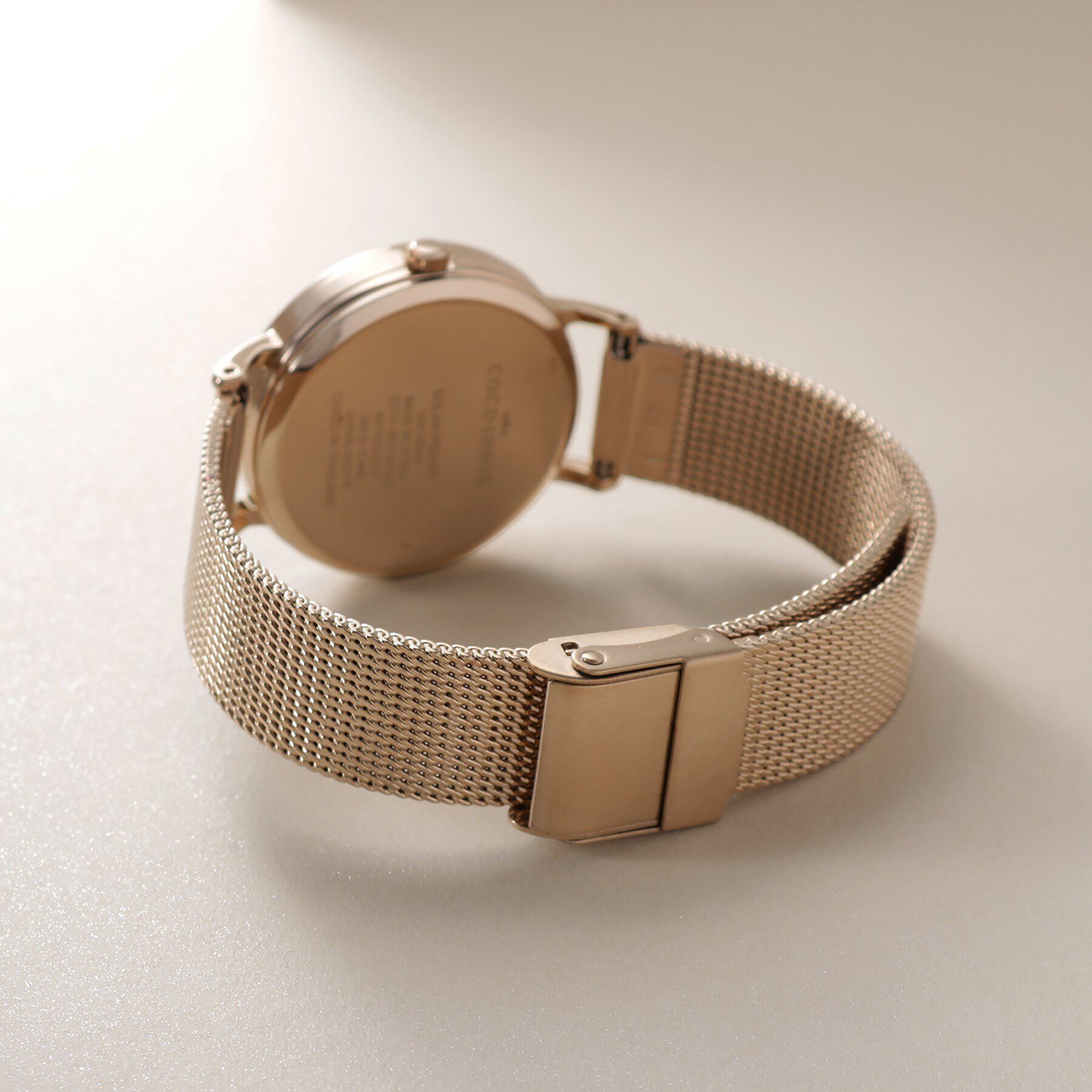 COCOSHNIK「RGラウンドメッシュベルト ウォッチ（ブラウン）」|腕時計|