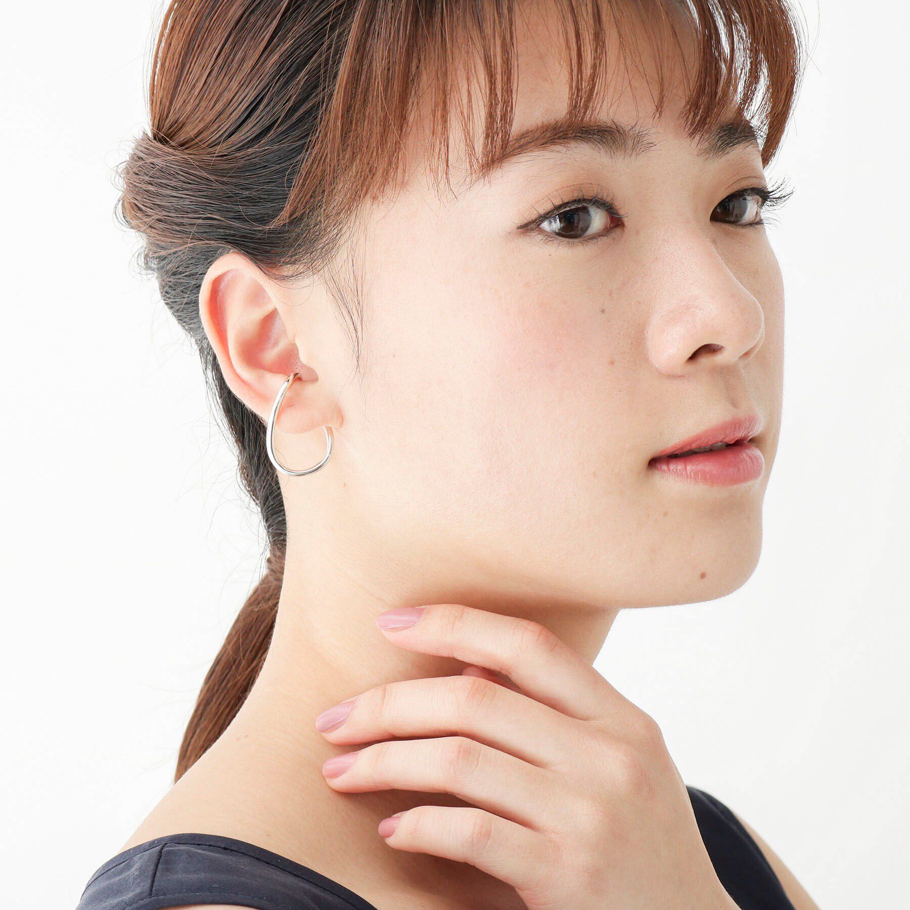 COCOSHNIK「シルバー ラップイヤーカフ（右耳用）」|イヤリング|