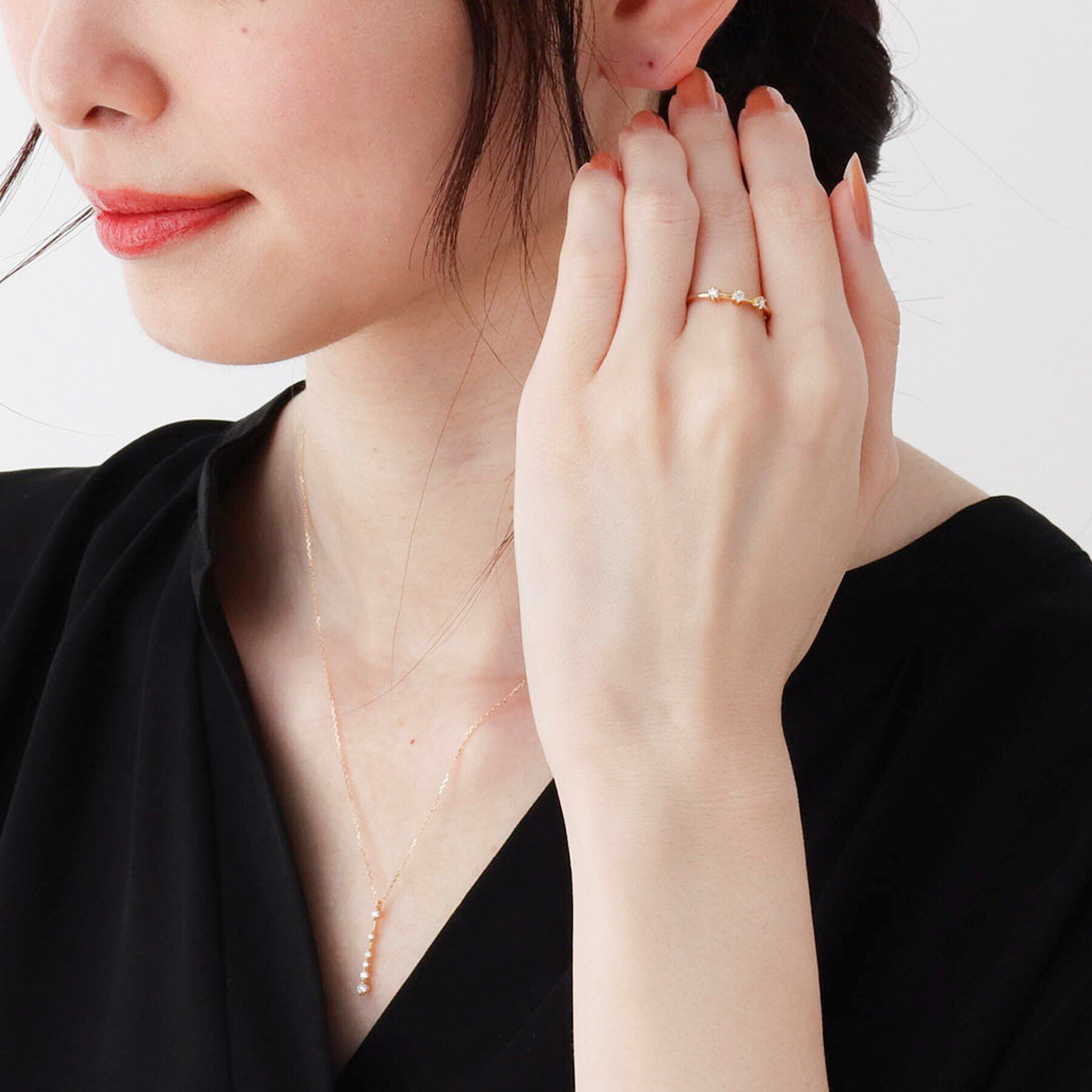 COCOSHNIK「K18ダイヤモンド 爪留め3石 リング」|リング|