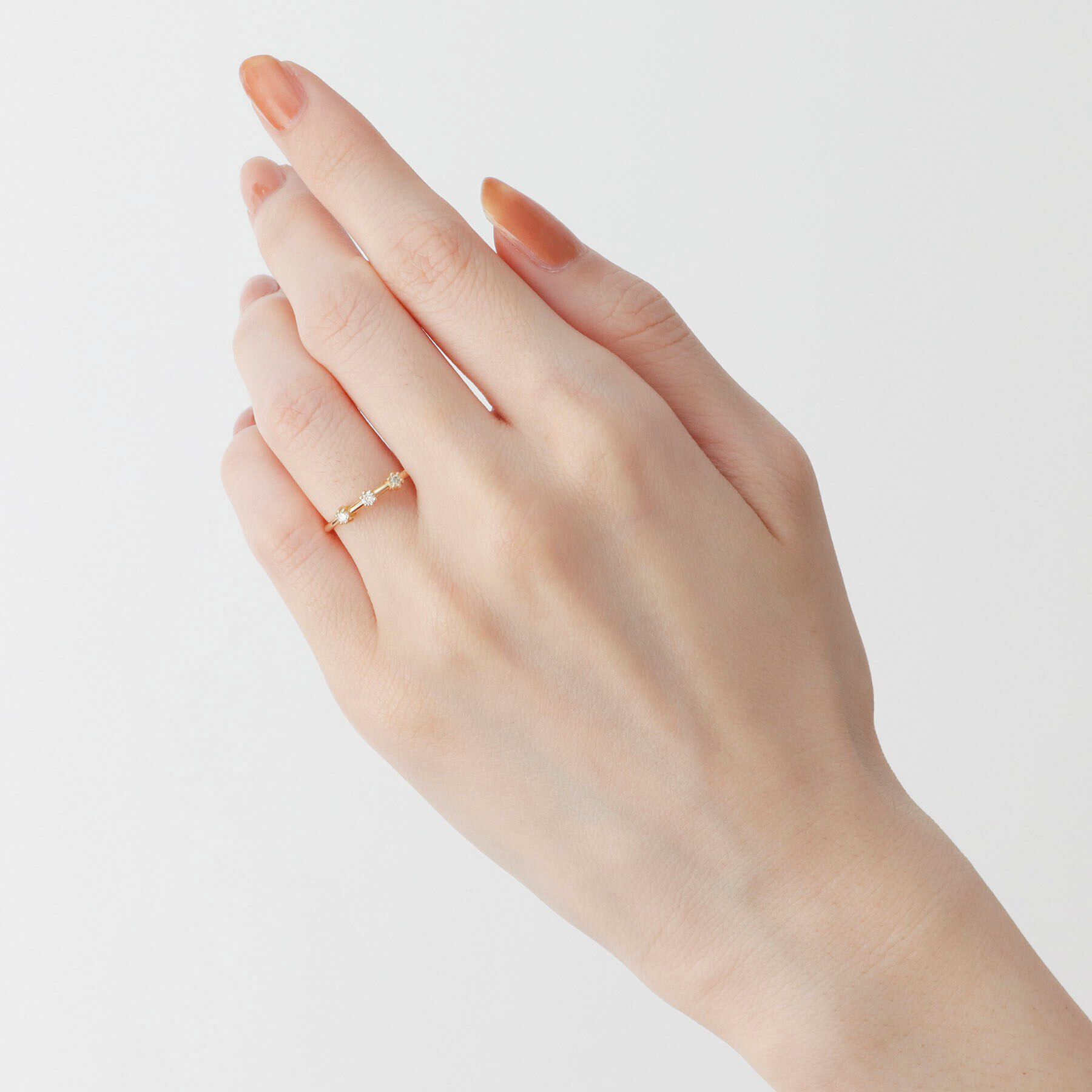 COCOSHNIK「K18ダイヤモンド 爪留め3石 リング」|リング|