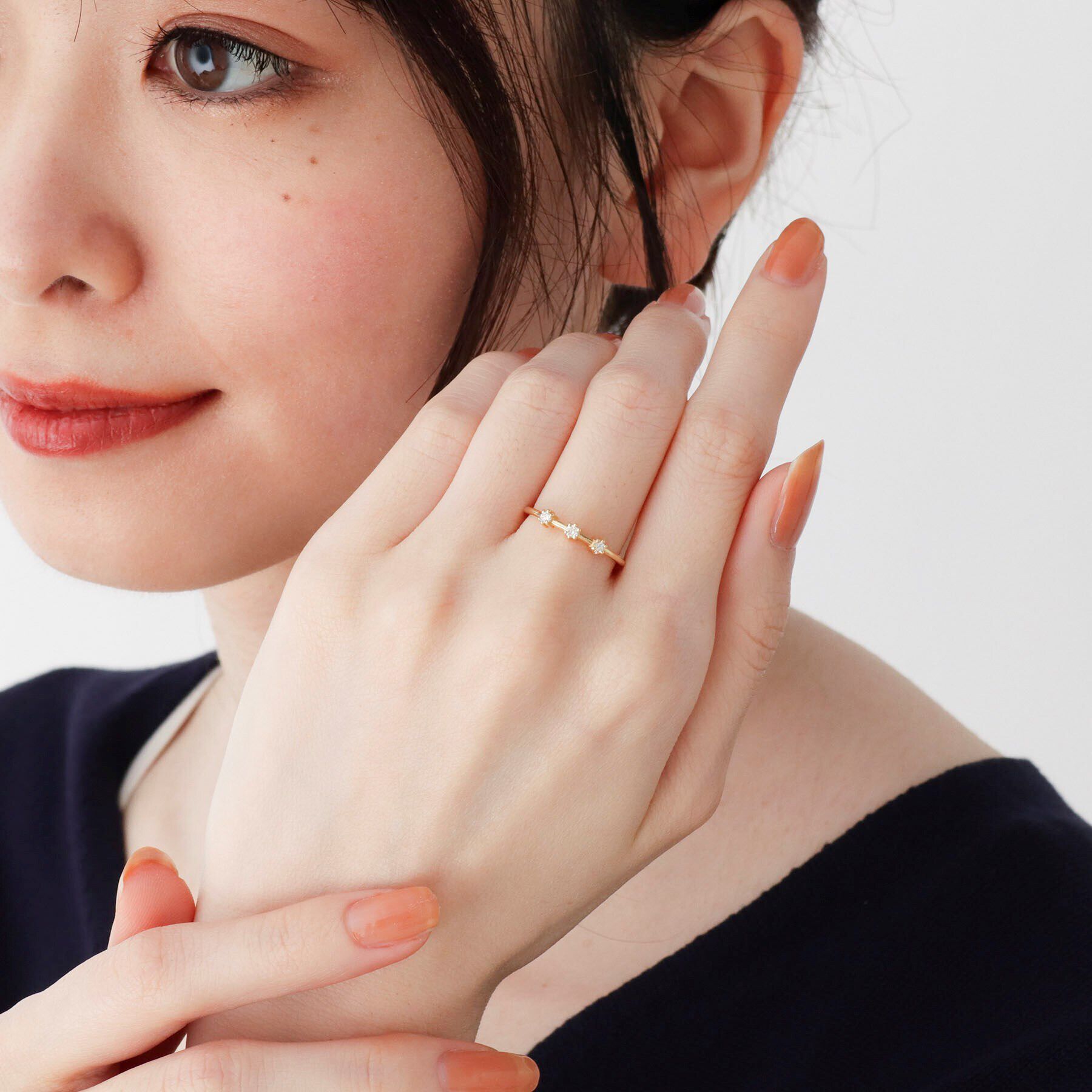COCOSHNIK「K18ダイヤモンド 爪留め3石 リング」|リング|