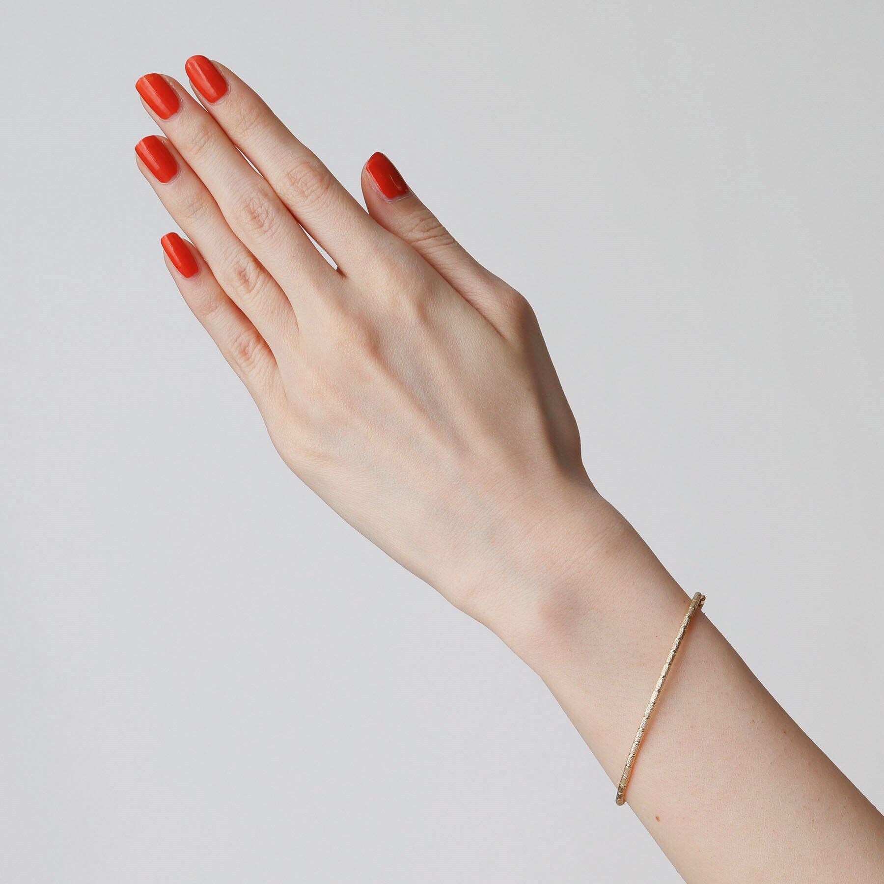 COCOSHNIK「K10テクスチャーボール マグネットバングル」|ブレスレット・バングル|