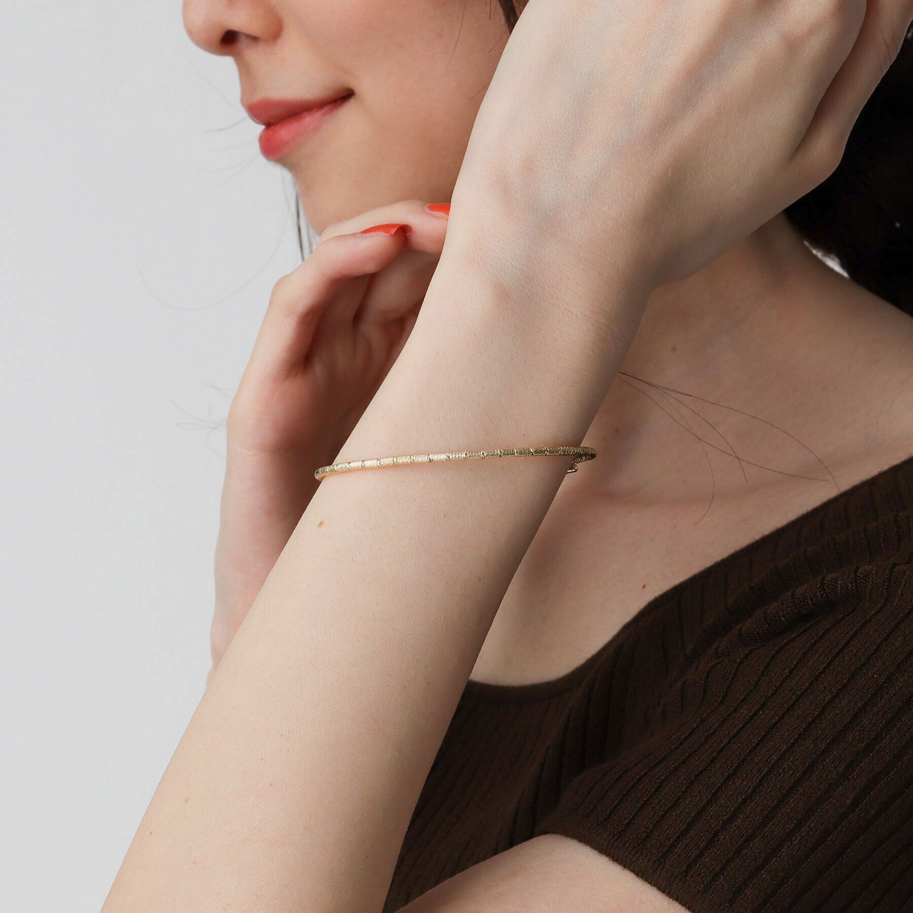 COCOSHNIK「K10テクスチャーボール マグネットバングル」|ブレスレット・バングル|