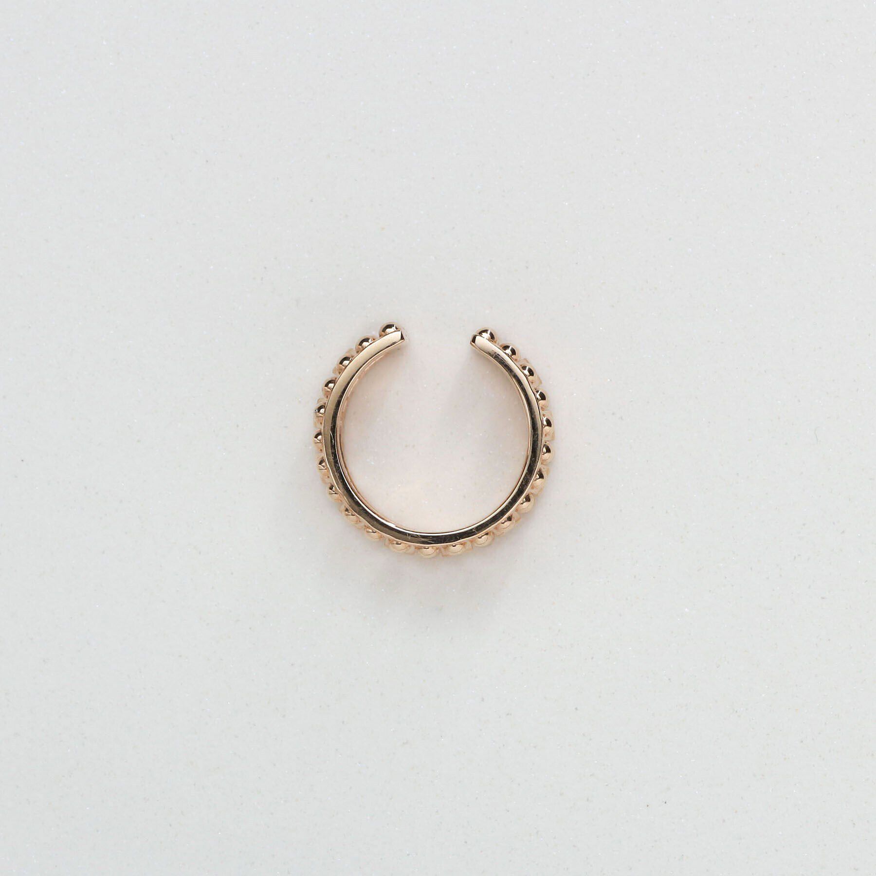 COCOSHNIK「K10切子&times;ミル イヤーカフ」|イヤリング|