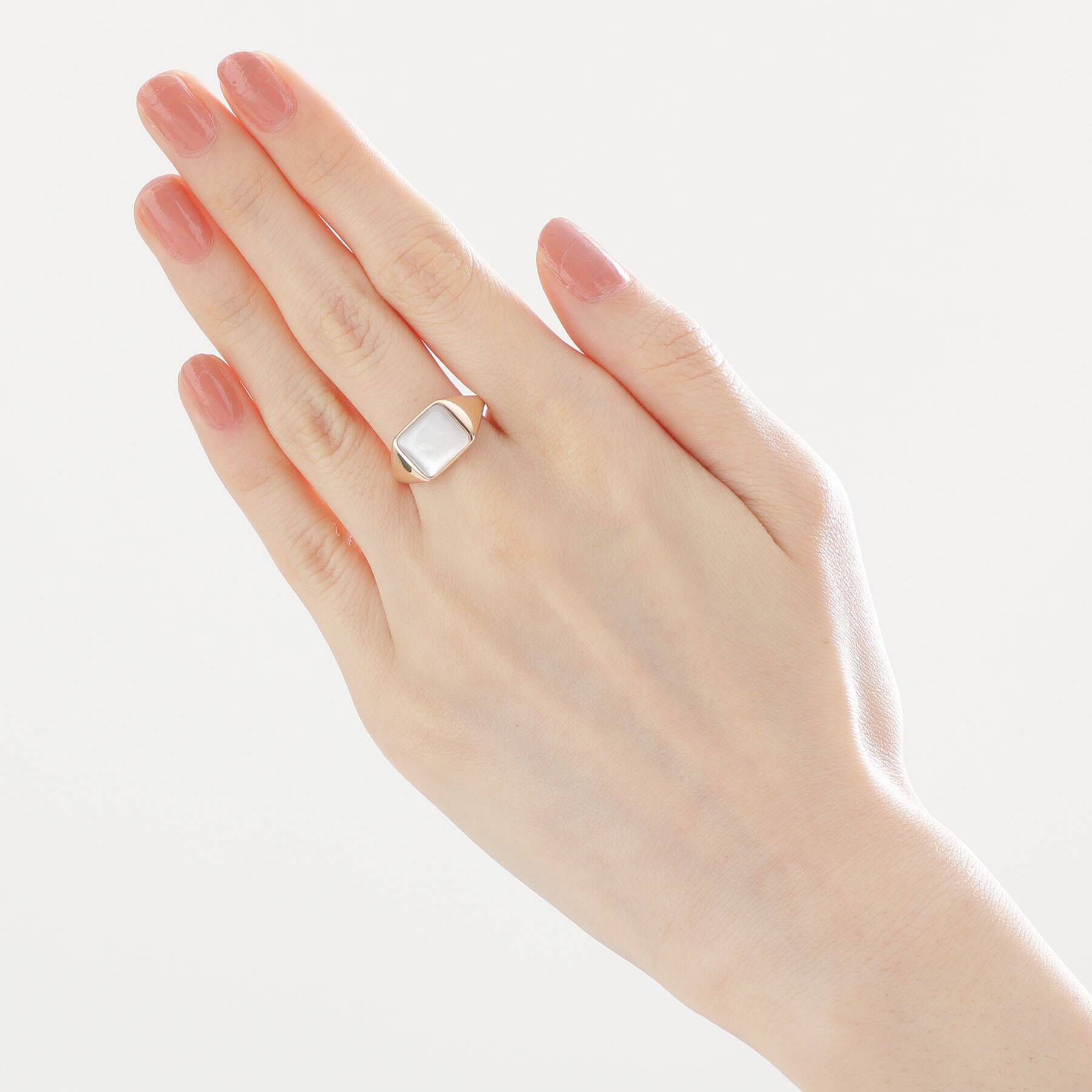 COCOSHNIK「K10カラーストーン（白蝶貝）シグネットリング」|リング|