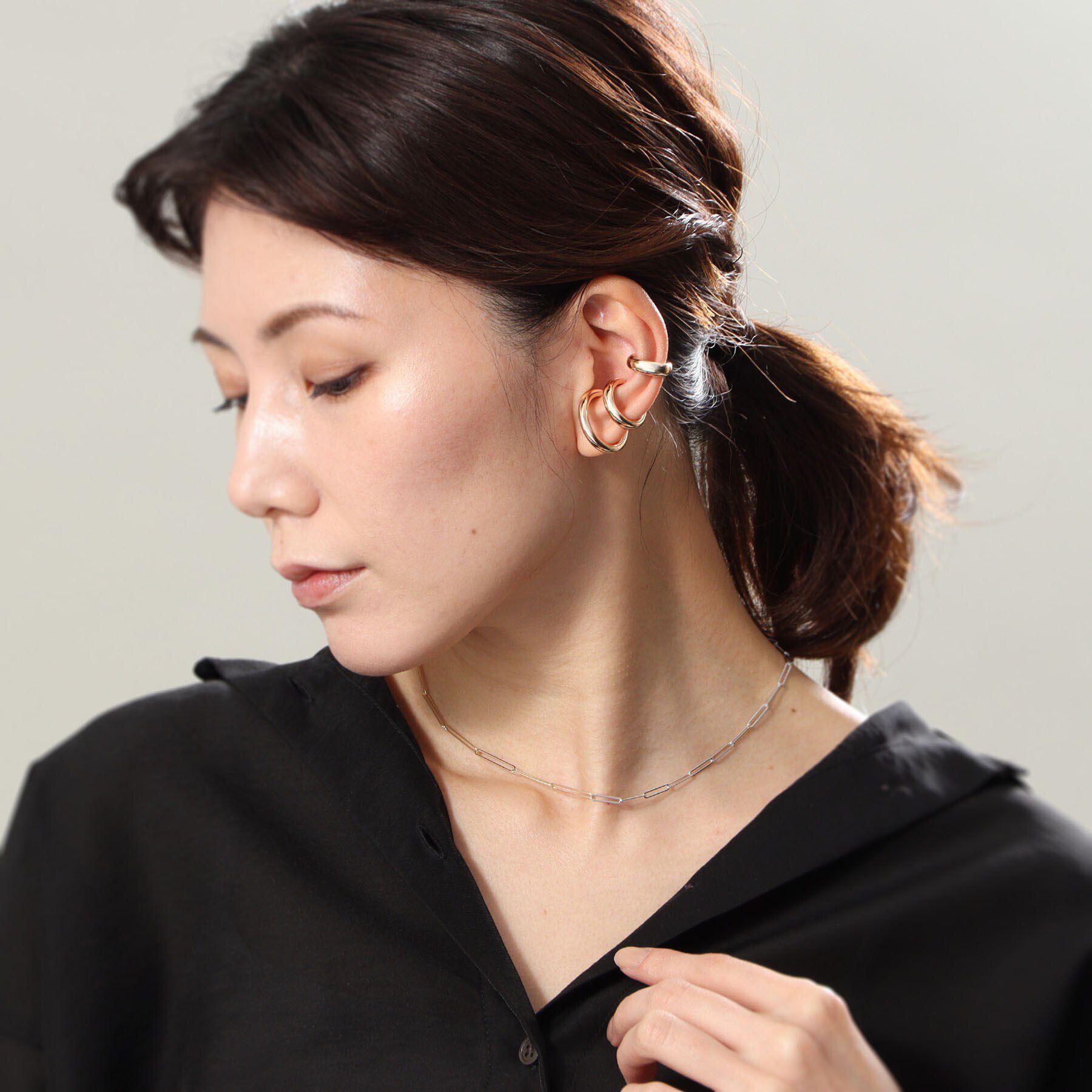 COCOSHNIK「K10丸線ボリューム イヤーカフ大」|イヤリング|