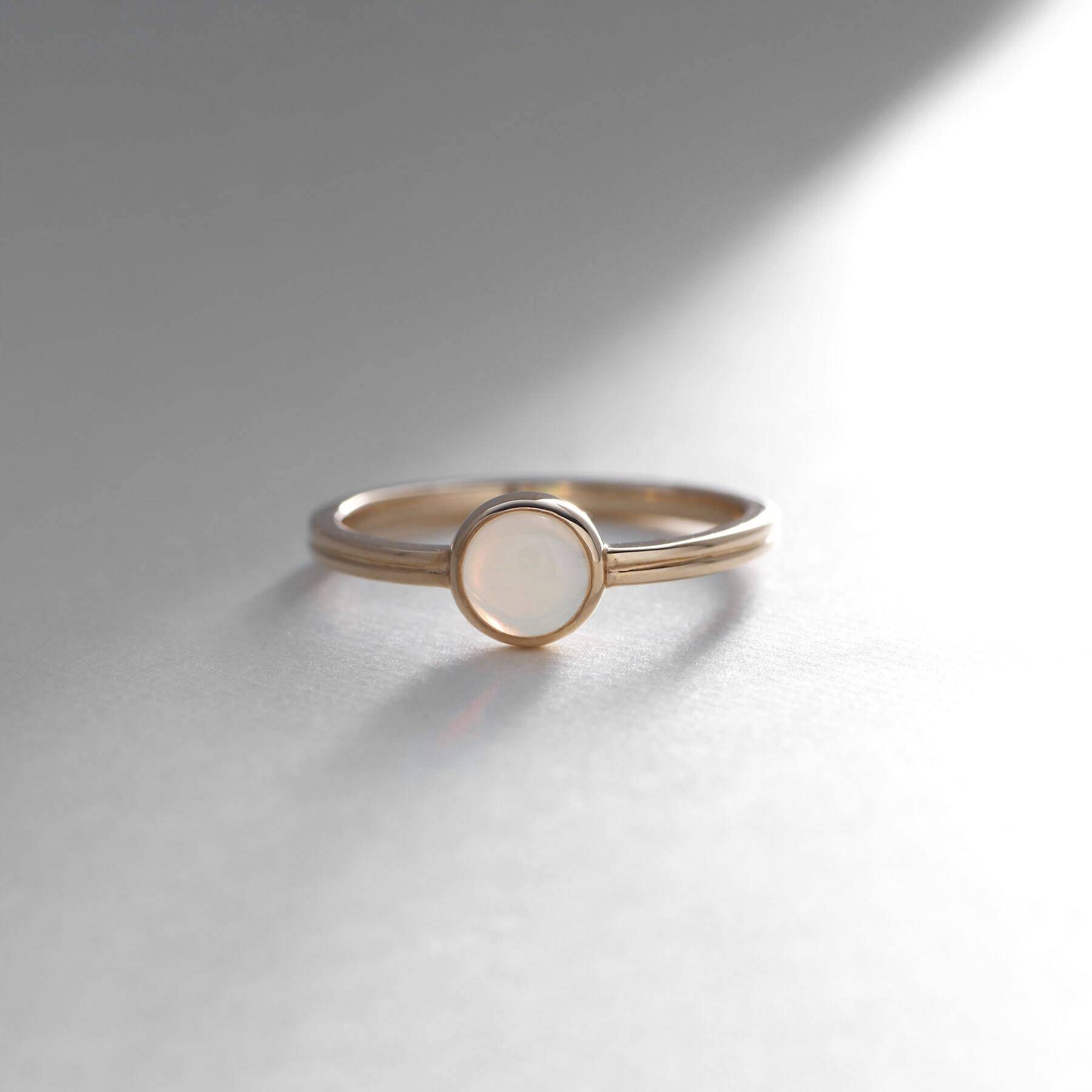 COCOSHNIK「K10オパール ラウンドカボション リング」|リング|