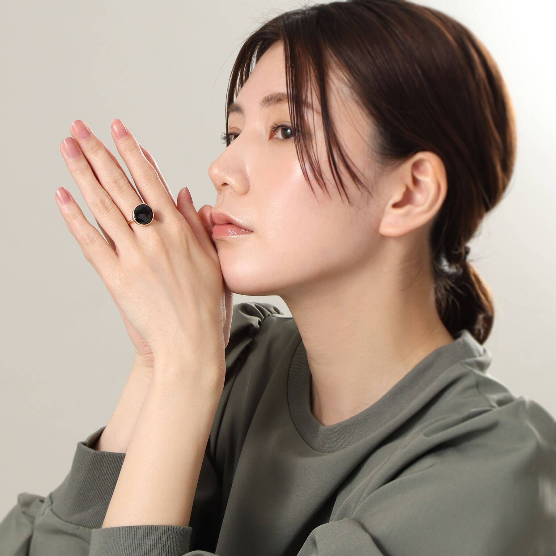 COCOSHNIK「K10オニキスラウンドローズカット リング」|リング|