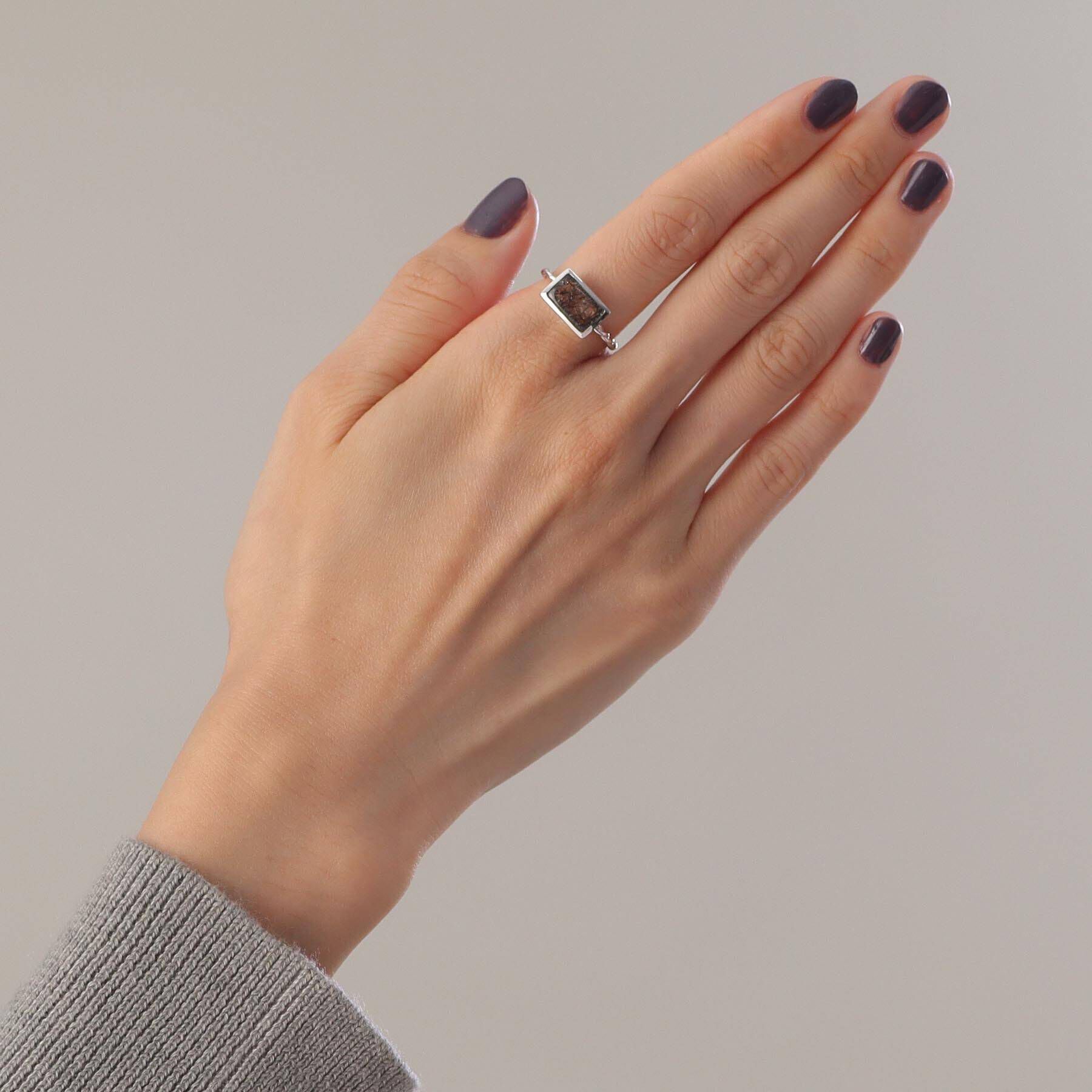 COCOSHNIK「K10トルマリンインクォーツ バフトップカット リング WG」|リング|