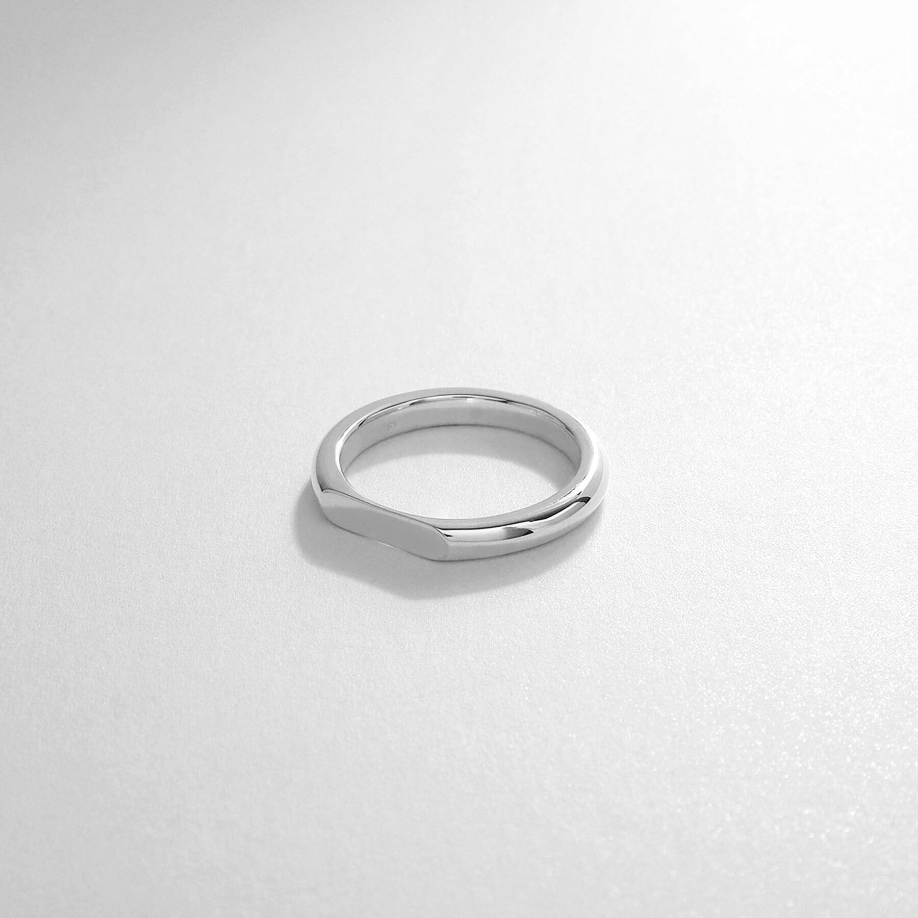 COCOSHNIK「シルバー オーバルカットオフ リング（14号、16号、18号）」|リング|