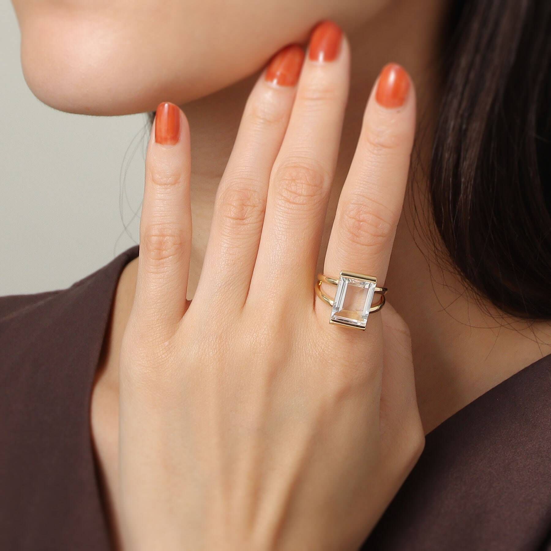 COCOSHNIK「K18クォーツ ダブルアームリング」|リング|