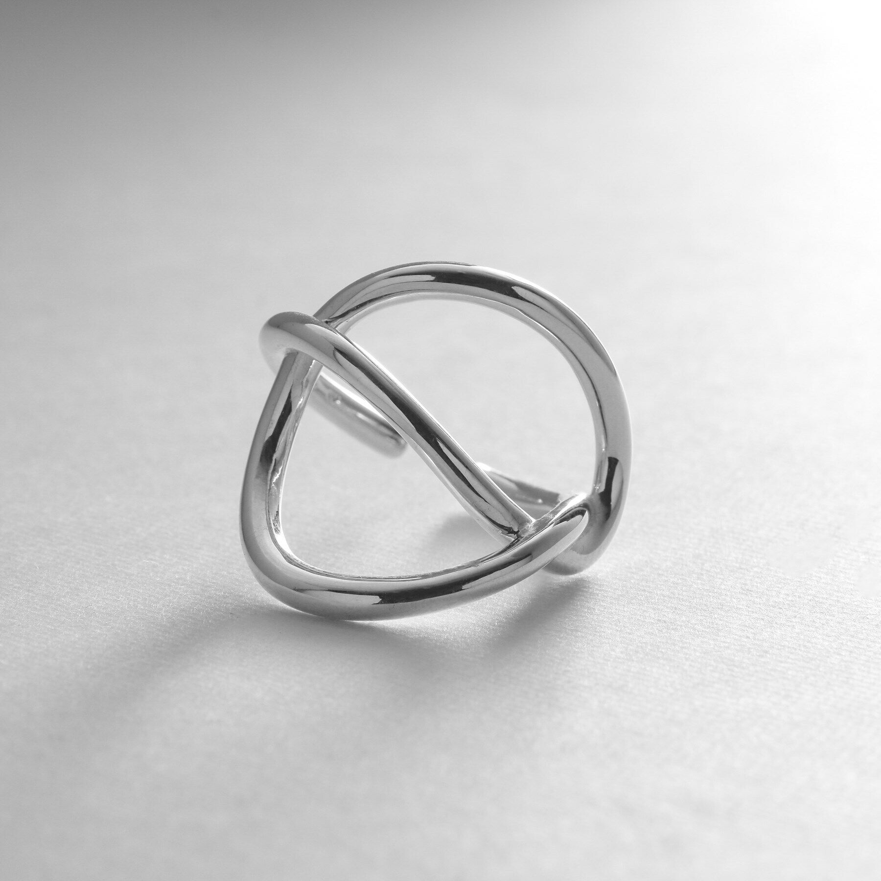 COCOSHNIK ONKITSCH「シルバー リングイヤーカフ エンタングル」|リング|