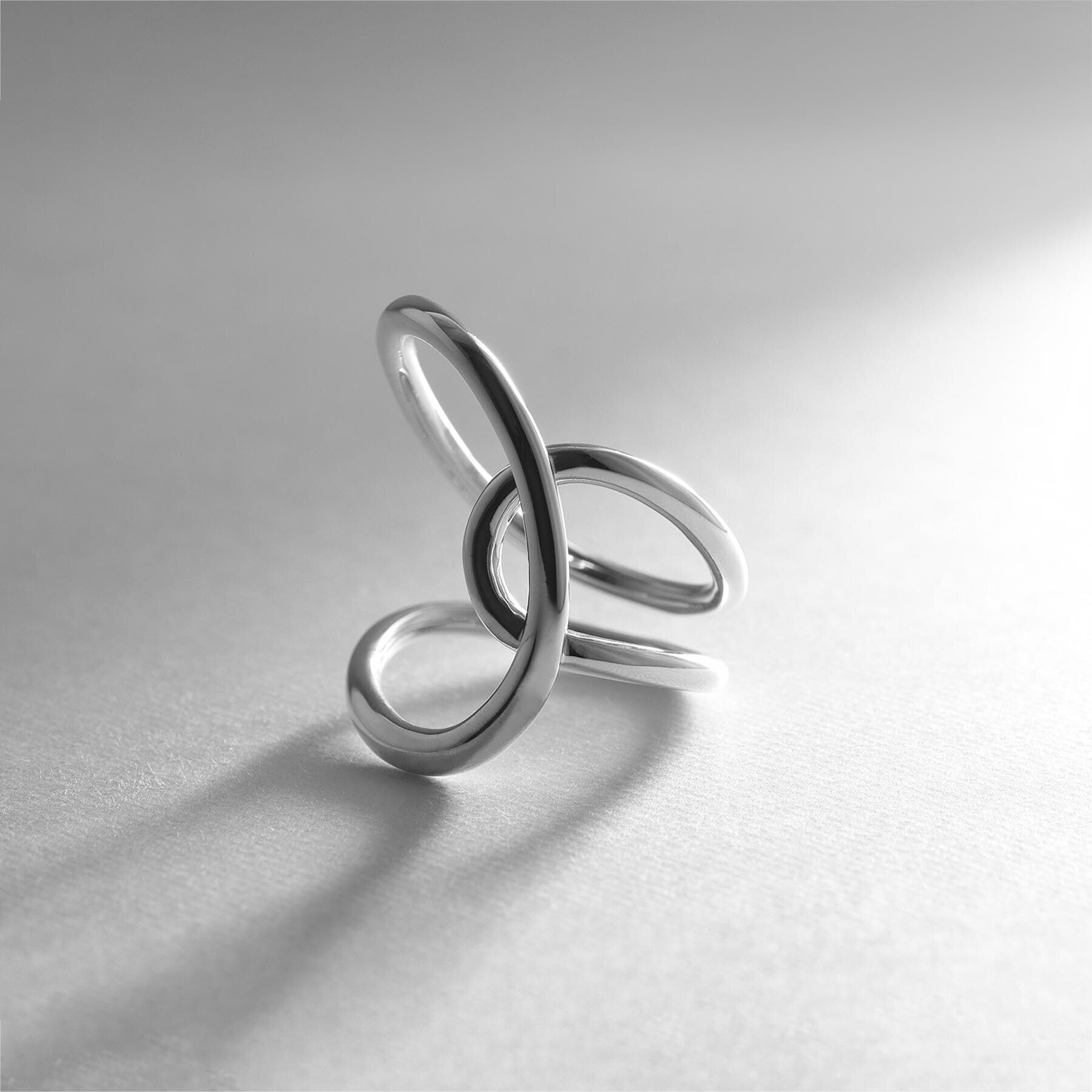 COCOSHNIK ONKITSCH「シルバー ニュアンスライン クロスフロートリング」|リング|
