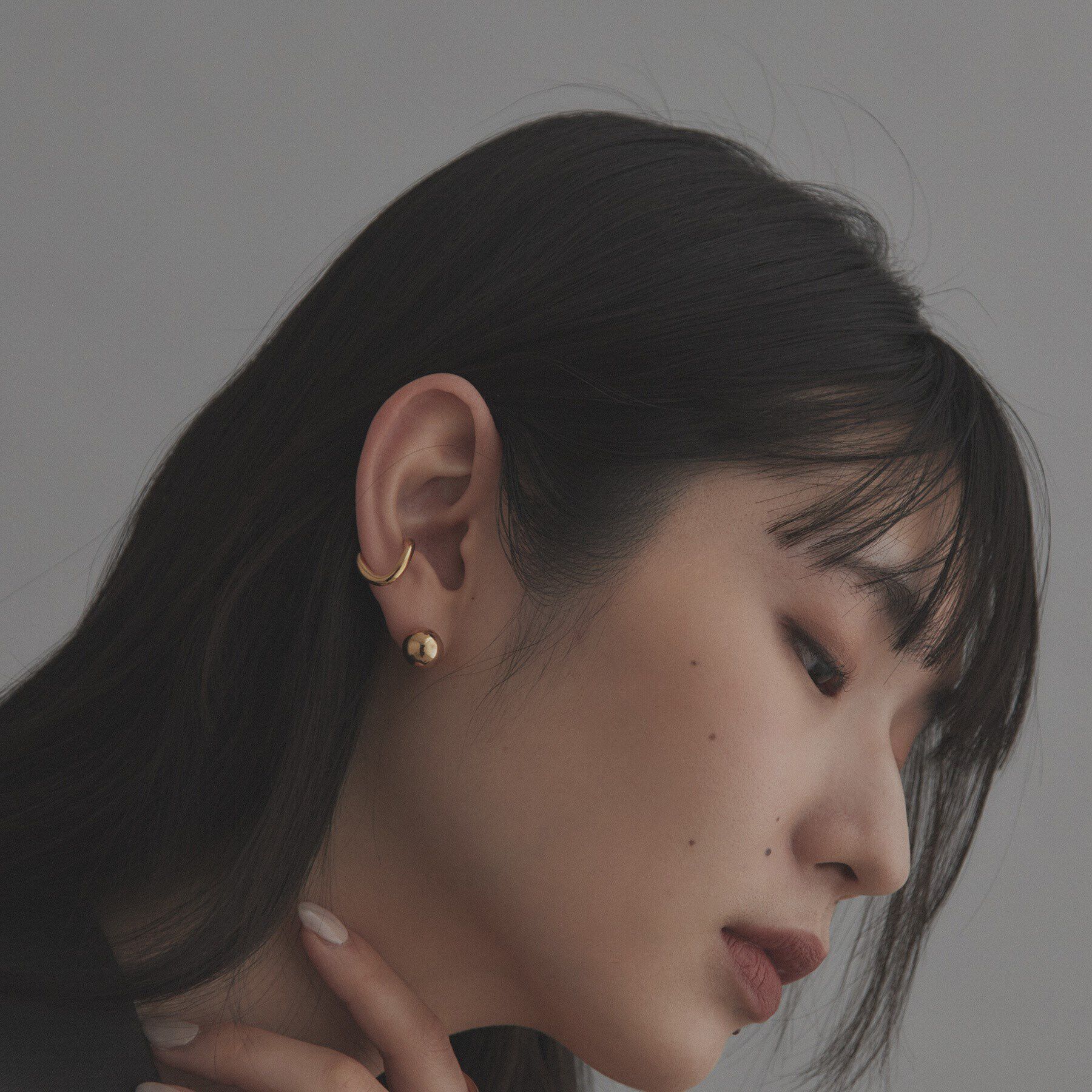 COCOSHNIK ONKITSCH「シルバー ラインイヤーカフ カーブ GP」|イヤリング|