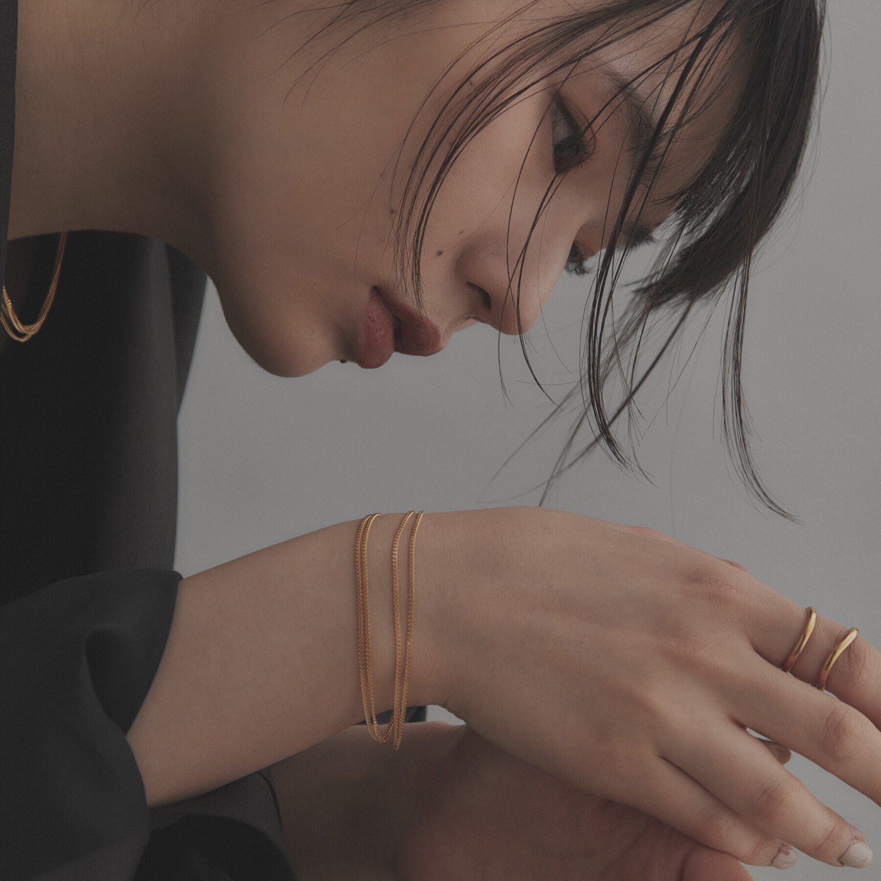 COCOSHNIK ONKITSCH「シルバー カーブチェーン レイヤード ブレスレット GP」|ブレスレット・バングル|