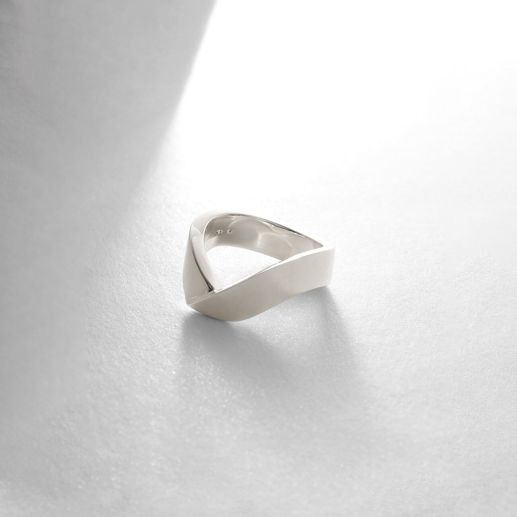 COCOSHNIK ONKITSCH「シルバー フォールディングリング ストリーム」|リング|