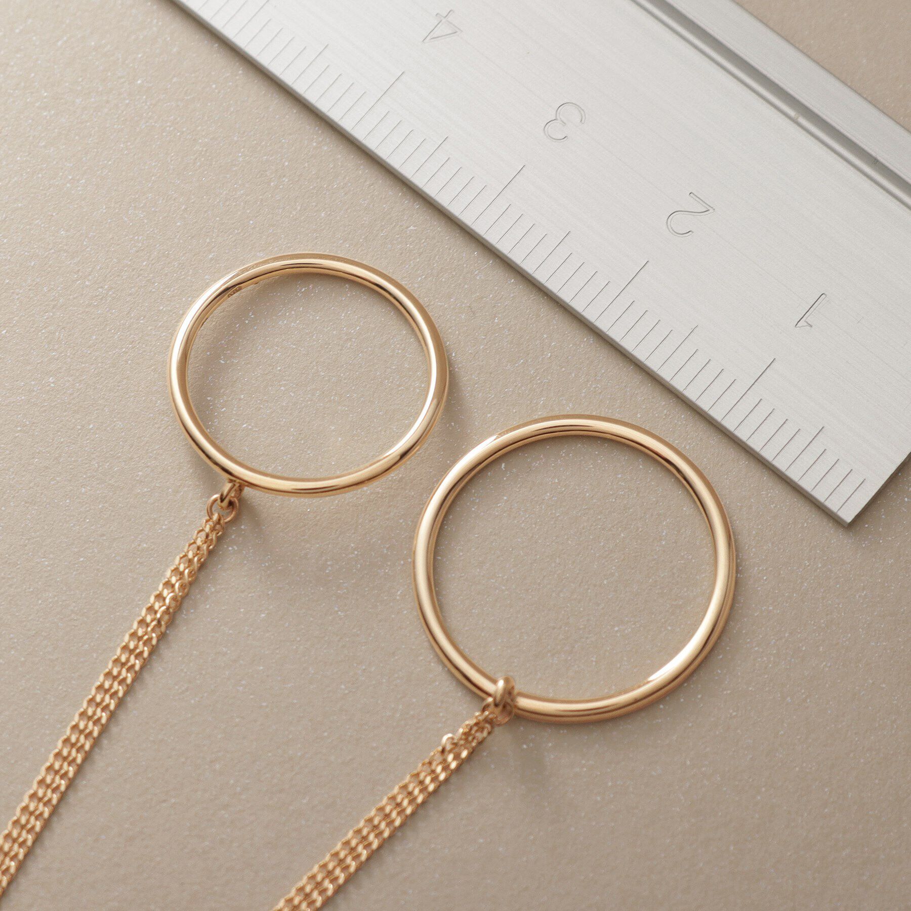 COCOSHNIK「K10キヘイチェーンツイン リング」|リング|