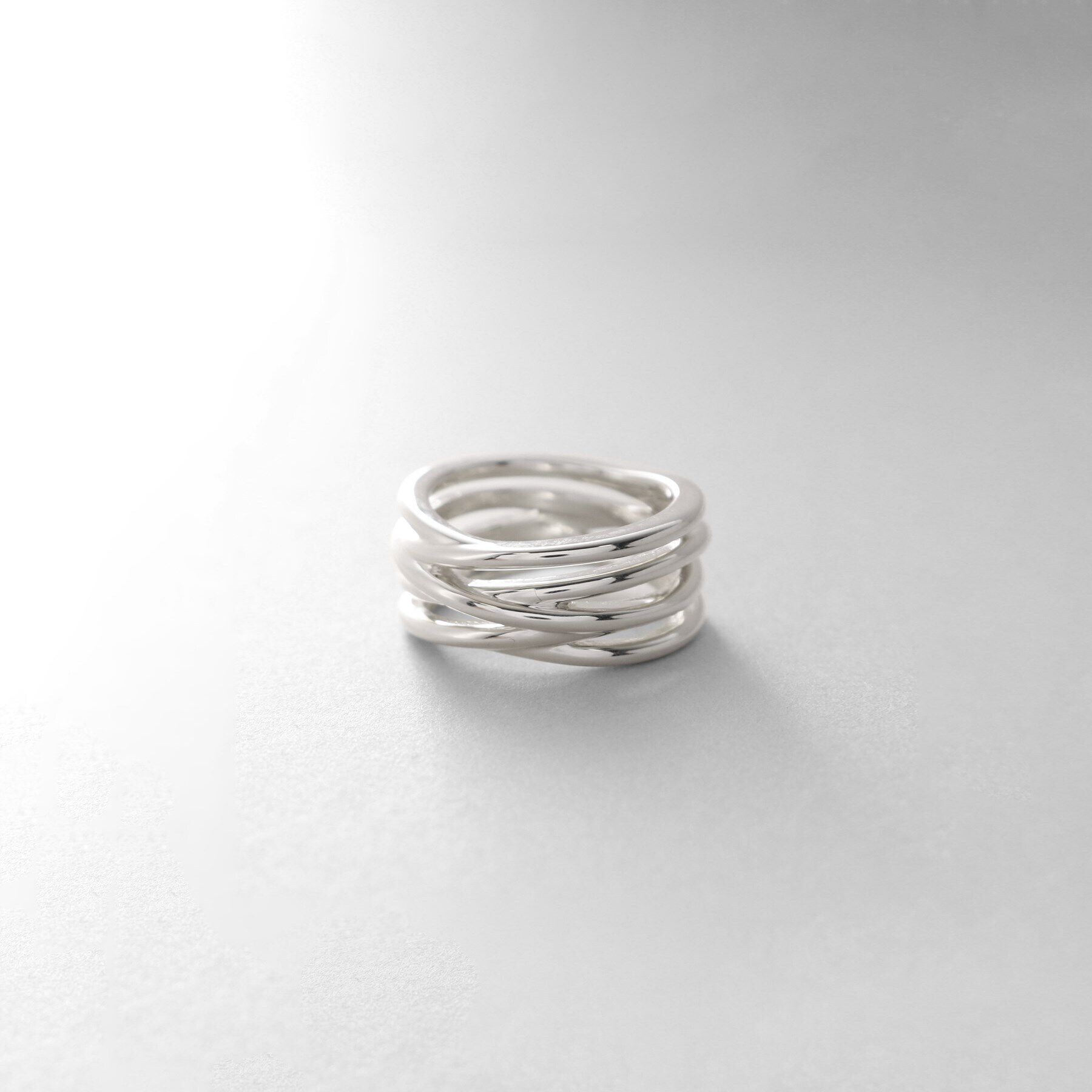 COCOSHNIK ONKITSCH「シルバー クロッシングラインリング」|リング|