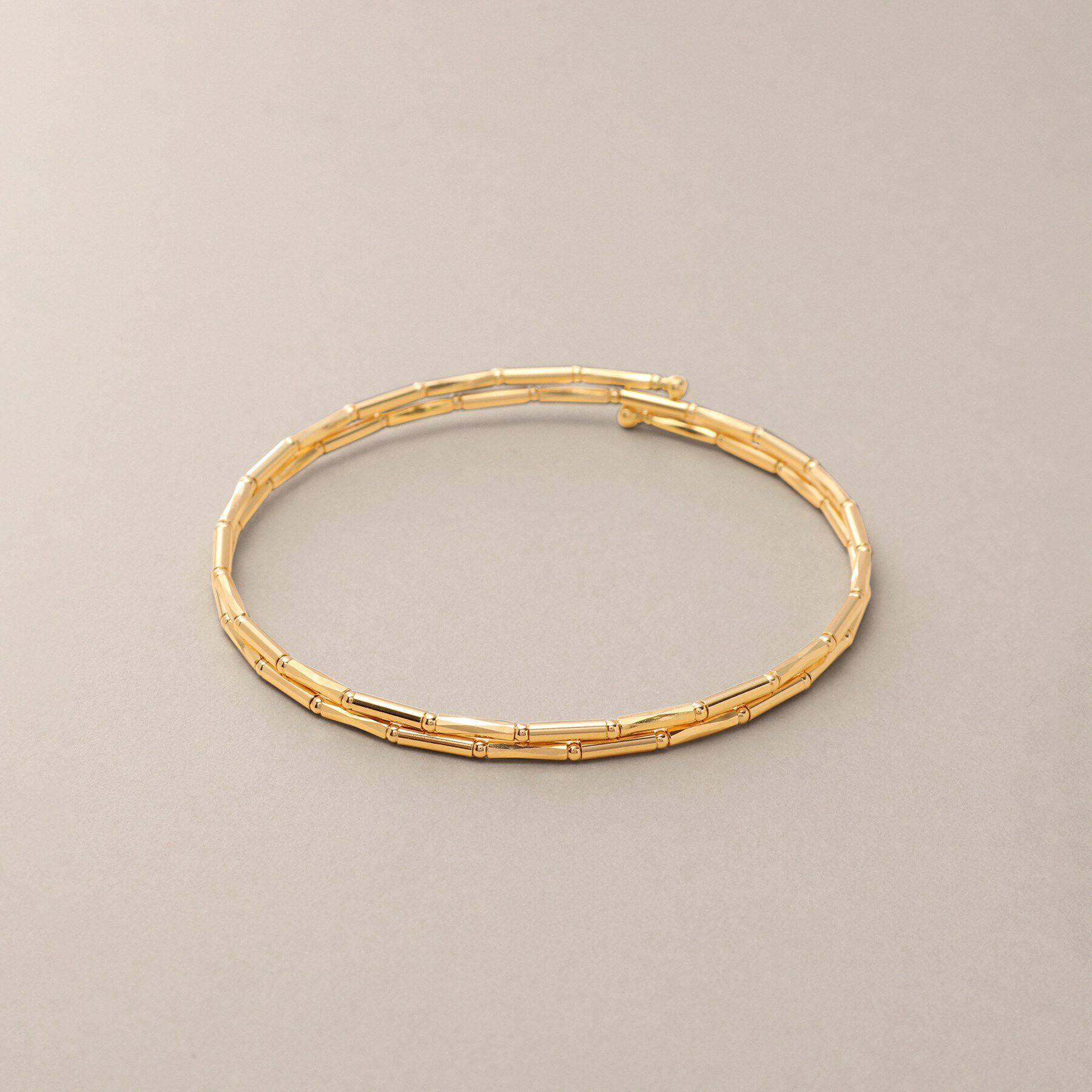 COCOSHNIK「K18シェイプカットビーズ形状記憶 ブレスレット」|ブレスレット・バングル|