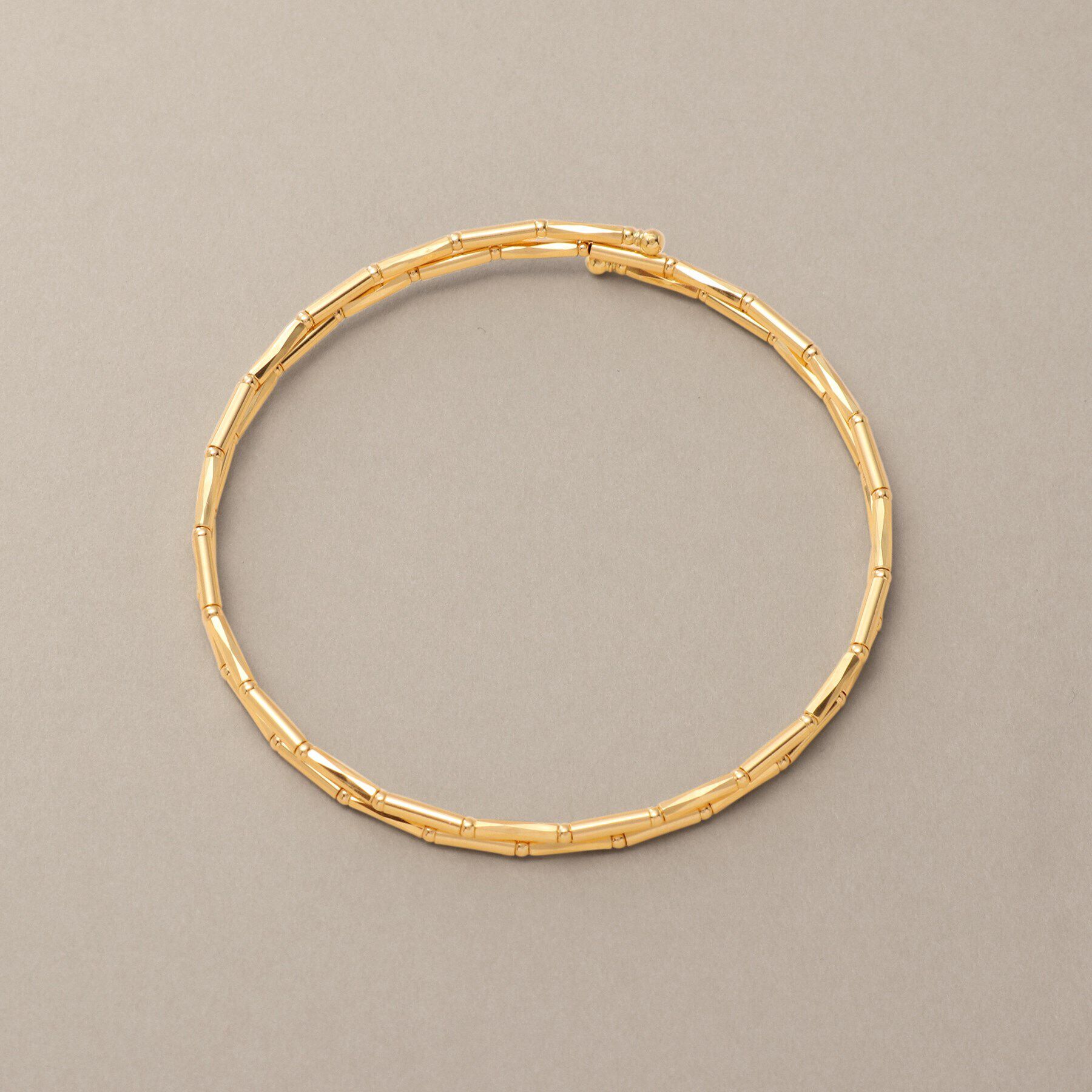 COCOSHNIK「K18シェイプカットビーズ形状記憶 ブレスレット」|ブレスレット・バングル|