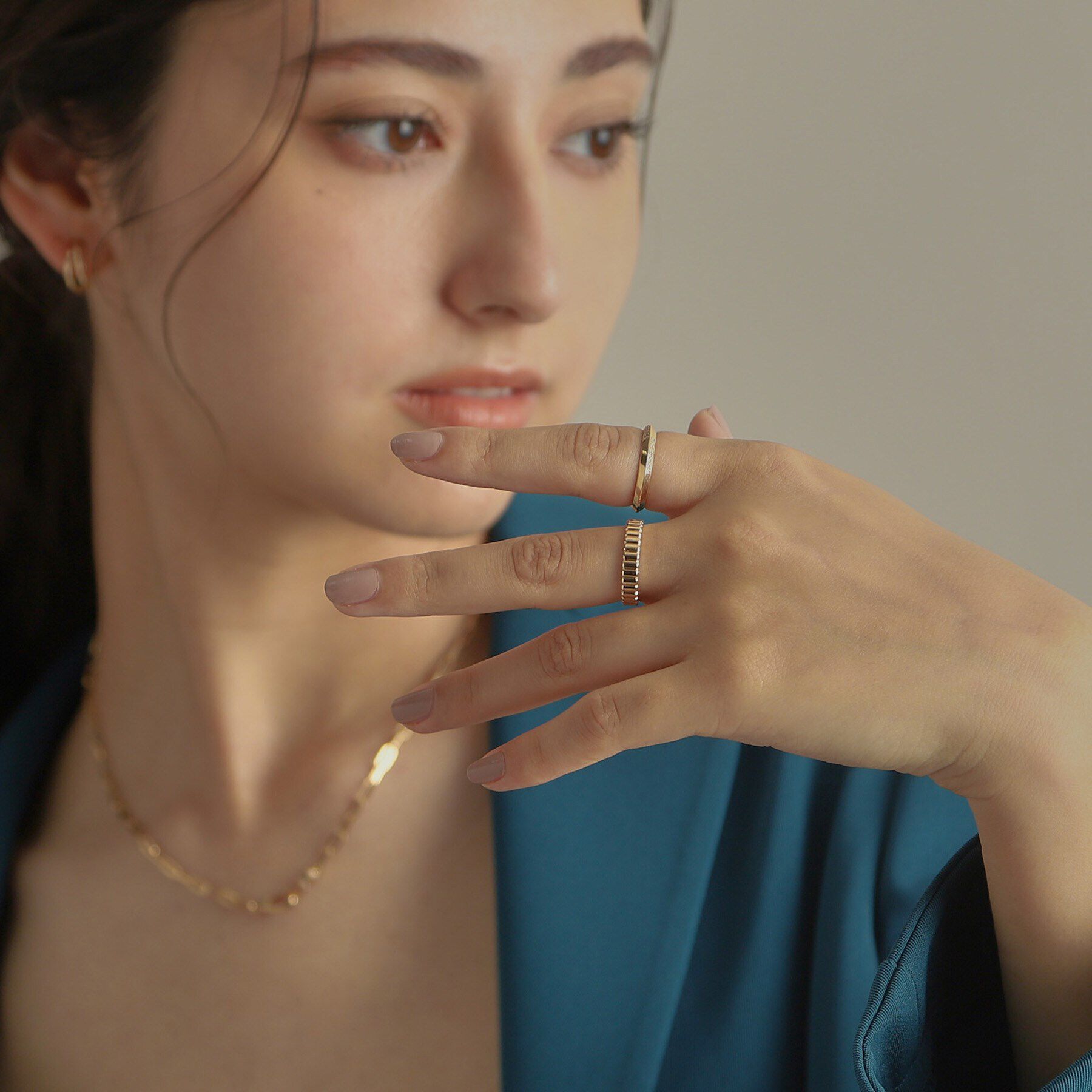 COCOSHNIK「K10ダイヤモンド しのぎダイアゴナル リング」|リング|