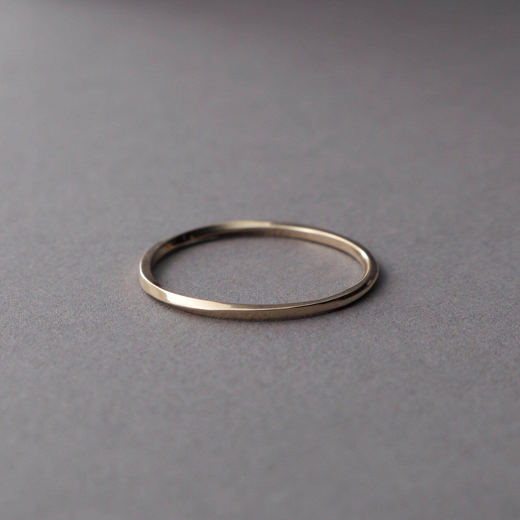 COCOSHNIK ONKITSCH「K10スキニーリング スクリュー」|リング|