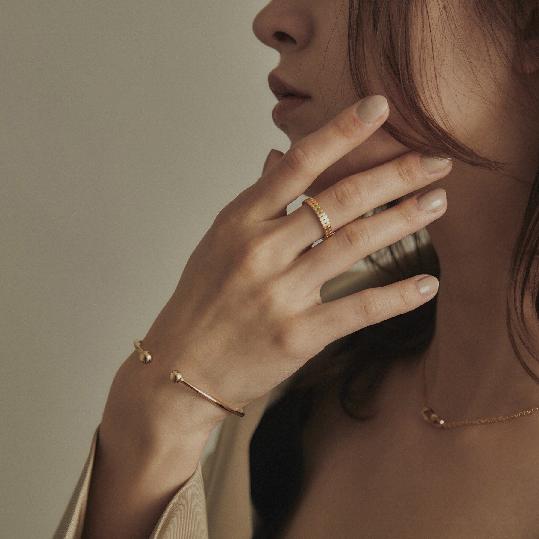 COCOSHNIK「K18中空ボールシーム バングル」|ブレスレット・バングル|