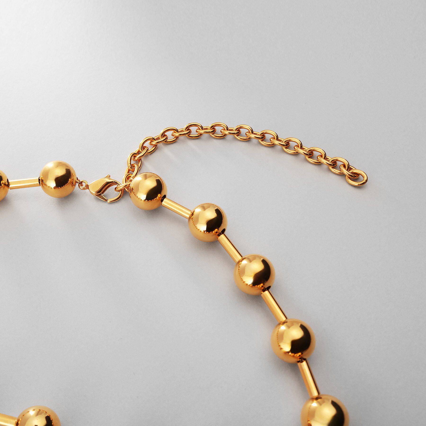 COCOSHNIK ONKITSCH「シルバー ホロウボールコネクテッド ネックレス GP」|ネックレス|