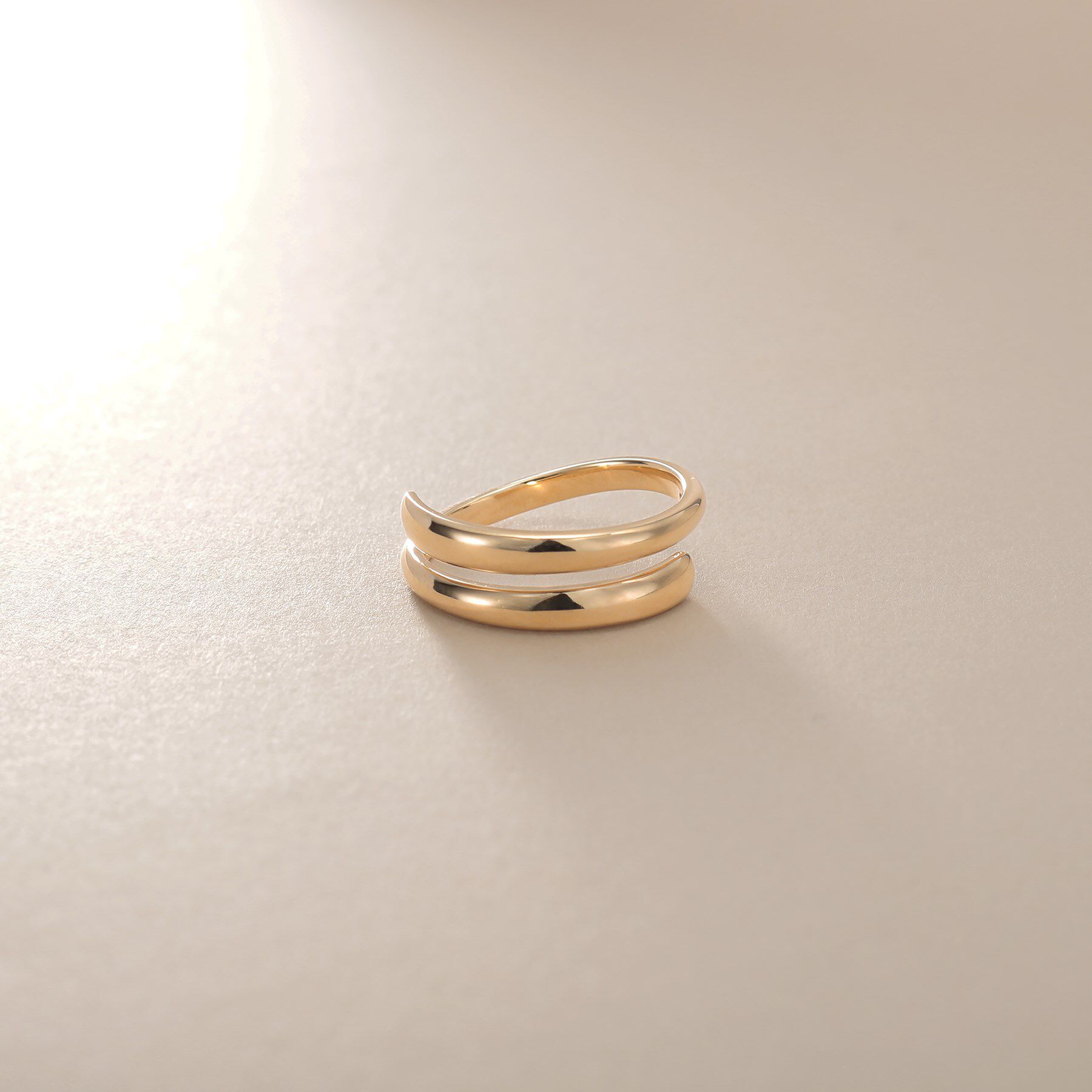 COCOSHNIK「K10スリットオーバーラップ リング」|リング|イエローゴールド(1