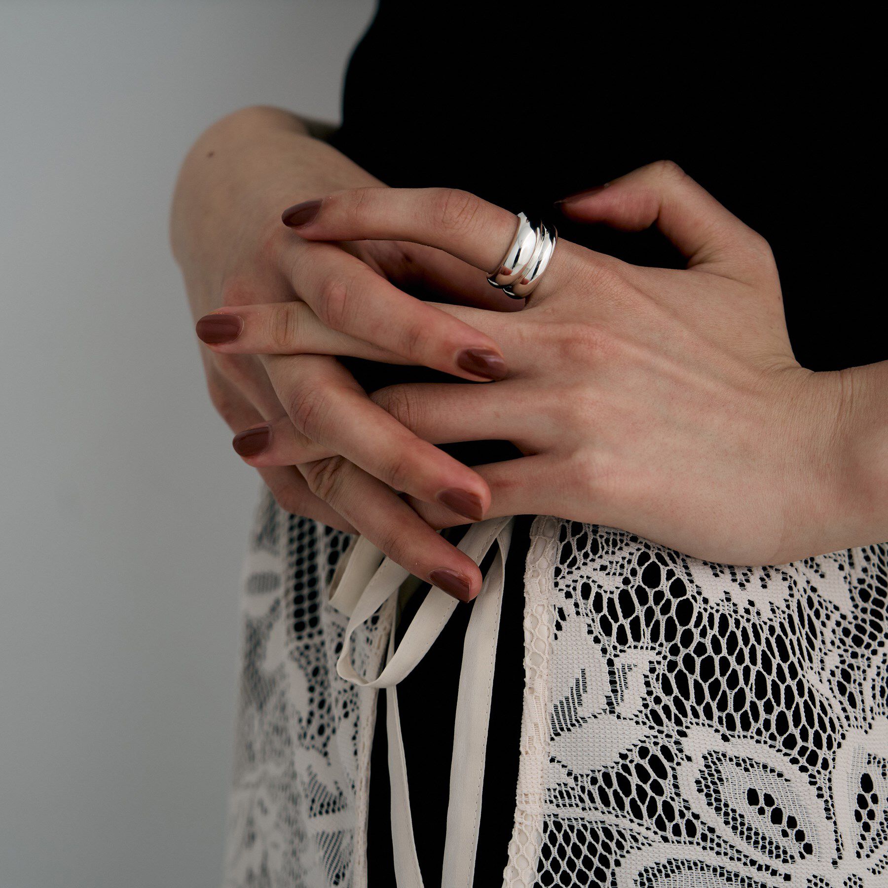 COCOSHNIK ONKITSCH「シルバー チャビーローテイテッドリング」|リング|