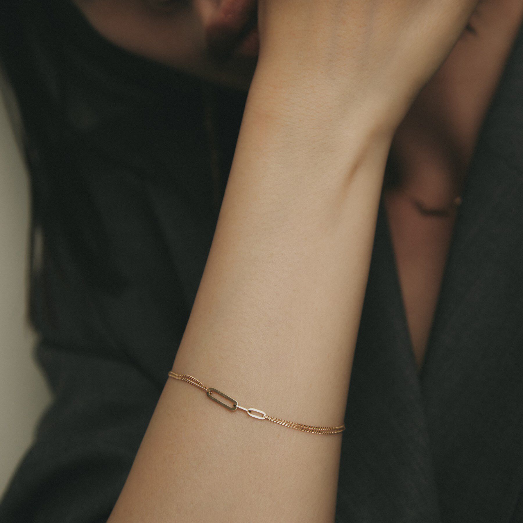 COCOSHNIK「K10中空プリムキヘイループ ブレスレット」|ブレスレット・バングル|