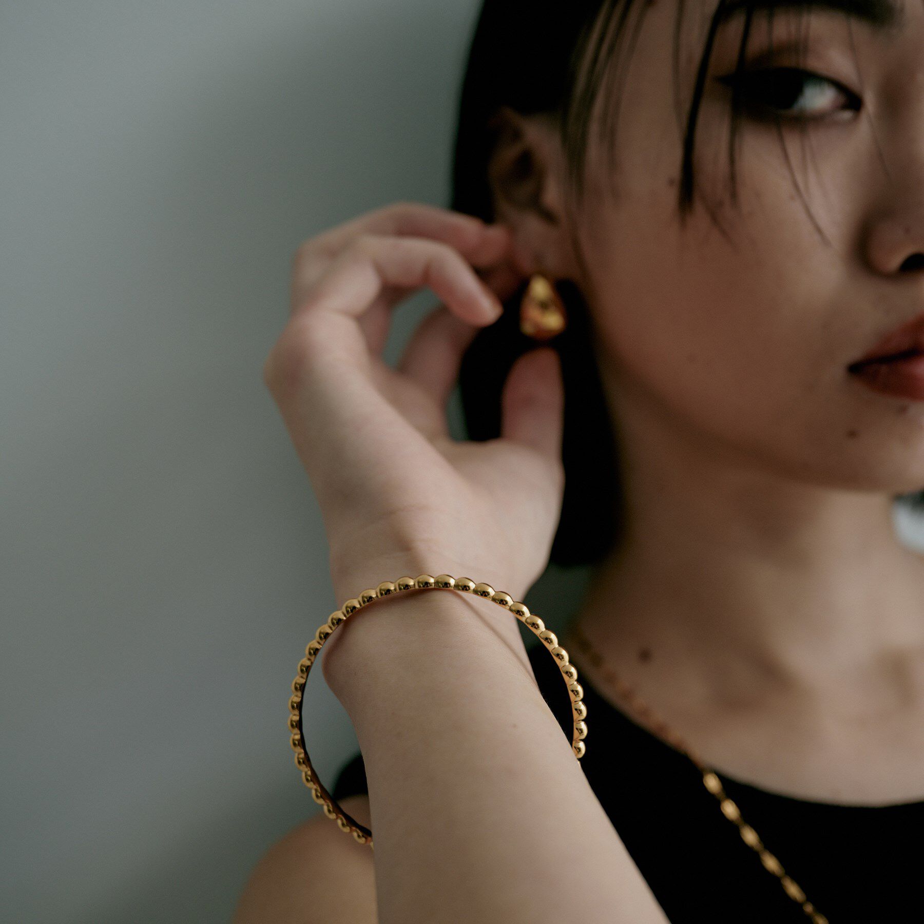 COCOSHNIK ONKITSCH「シルバー オーバルボールバングルGP」|ブレスレット・バングル|